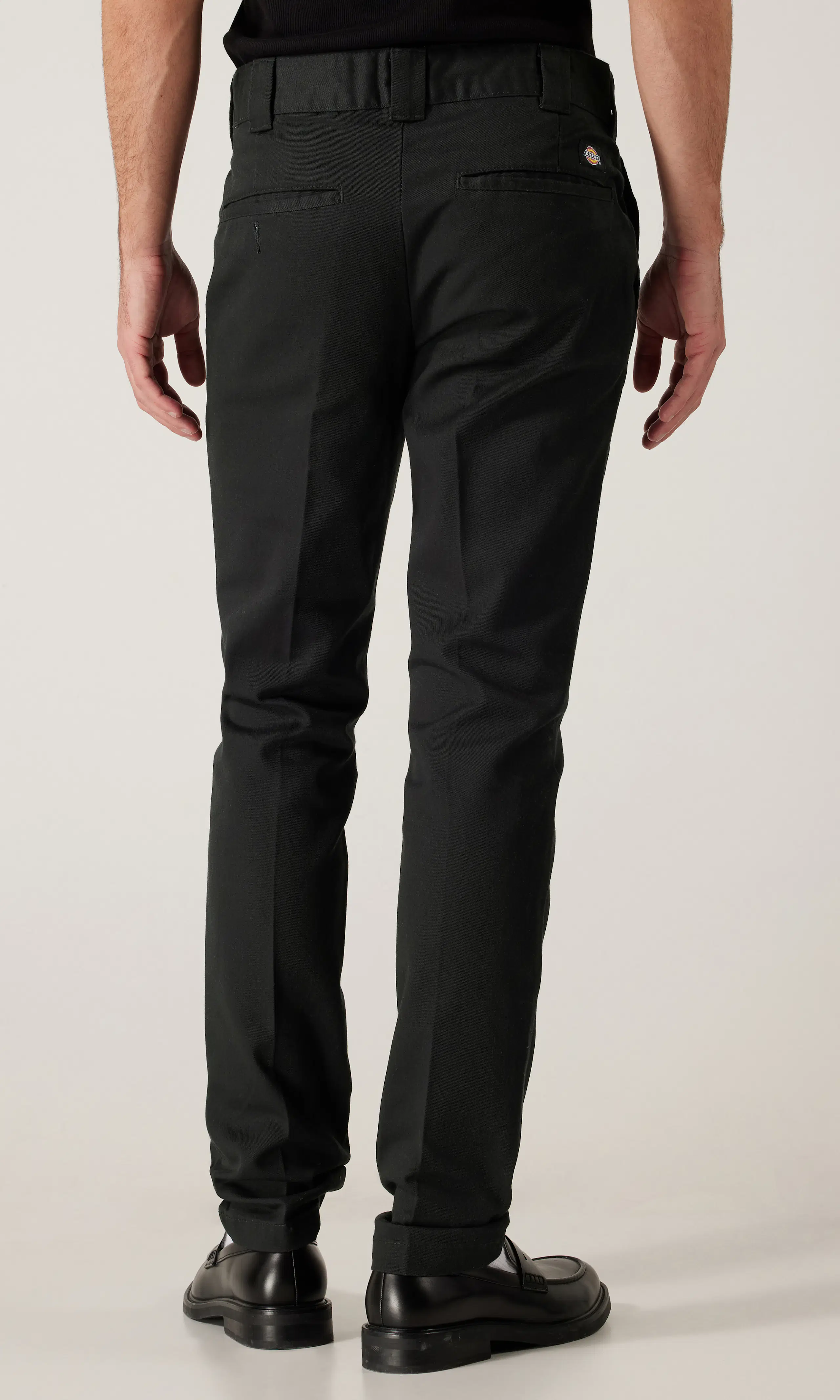 872 Slim Fit Work Mustat Housut. Back. Model.