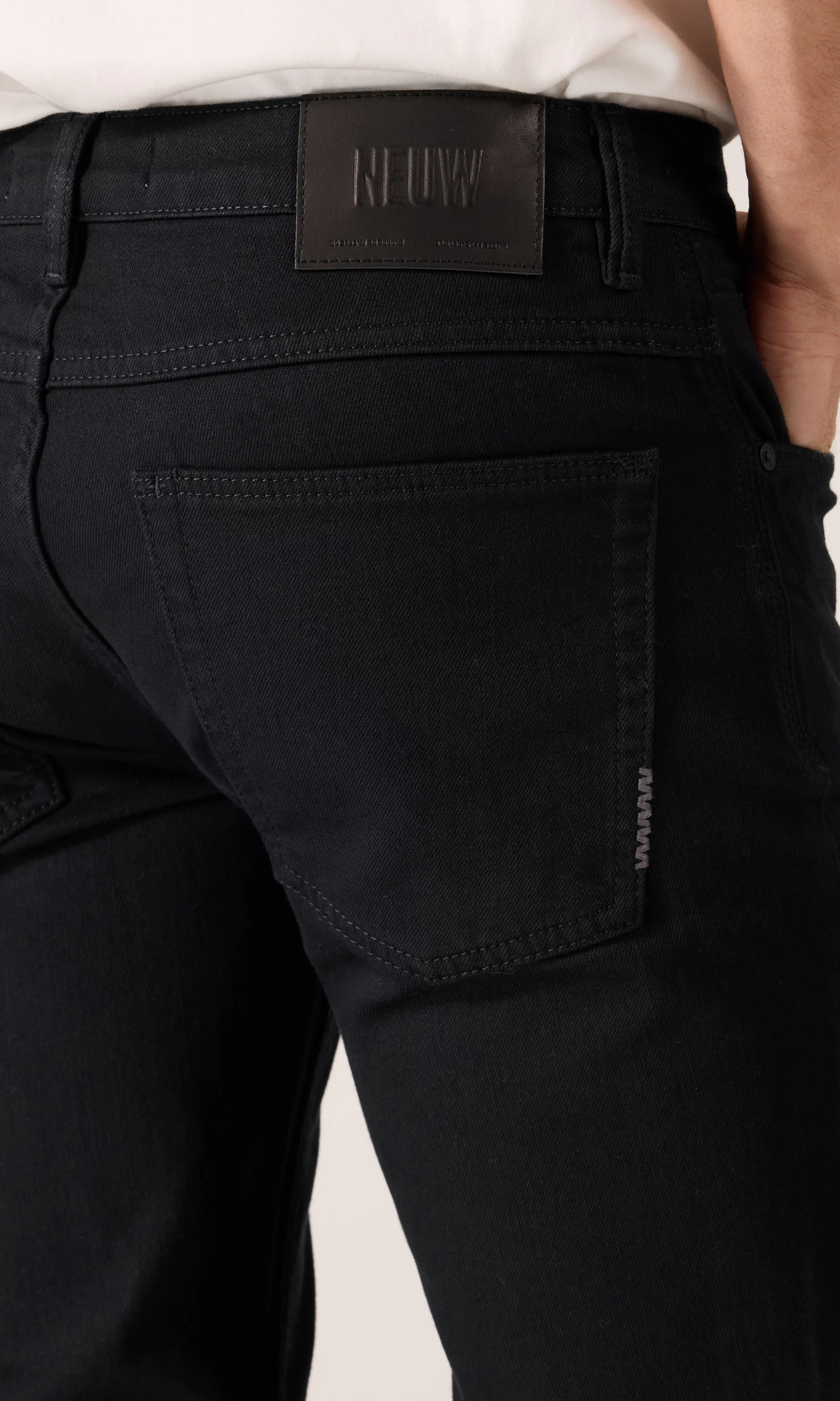 Lou Slim Farkut. Detail 1. Model.