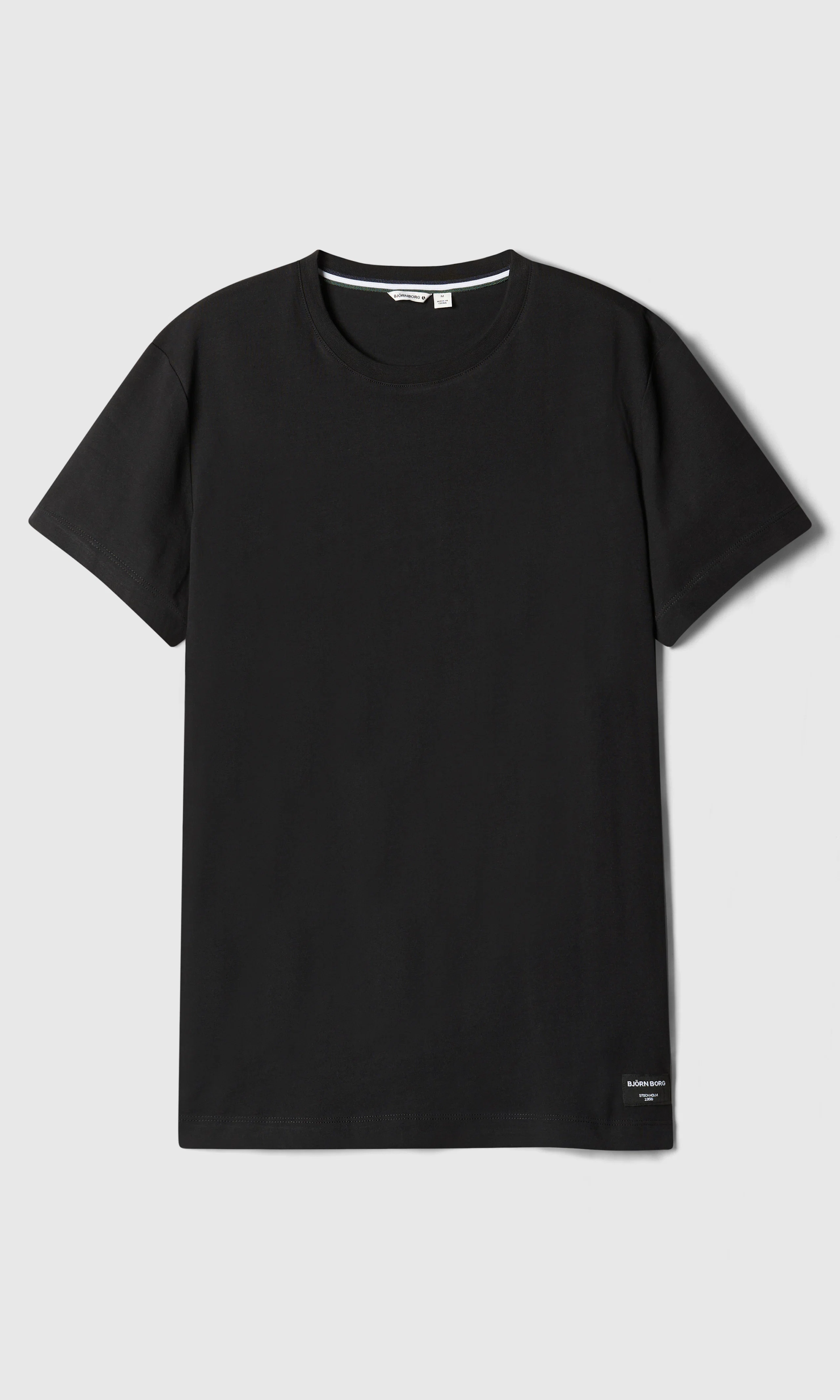 Centre Svart T-shirt. Front. Flat.
