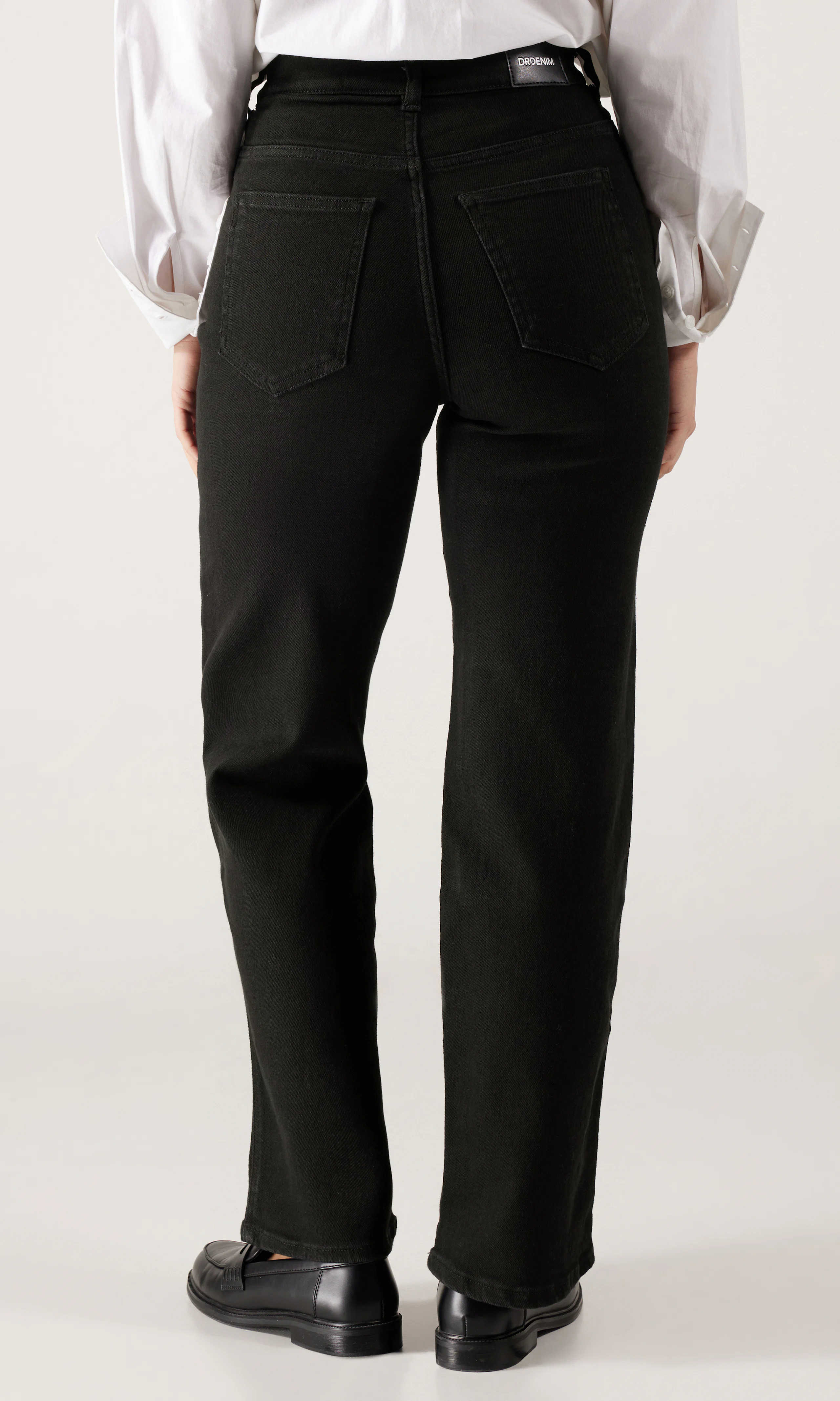 Moxy High Straight Farkut. Back. Model.