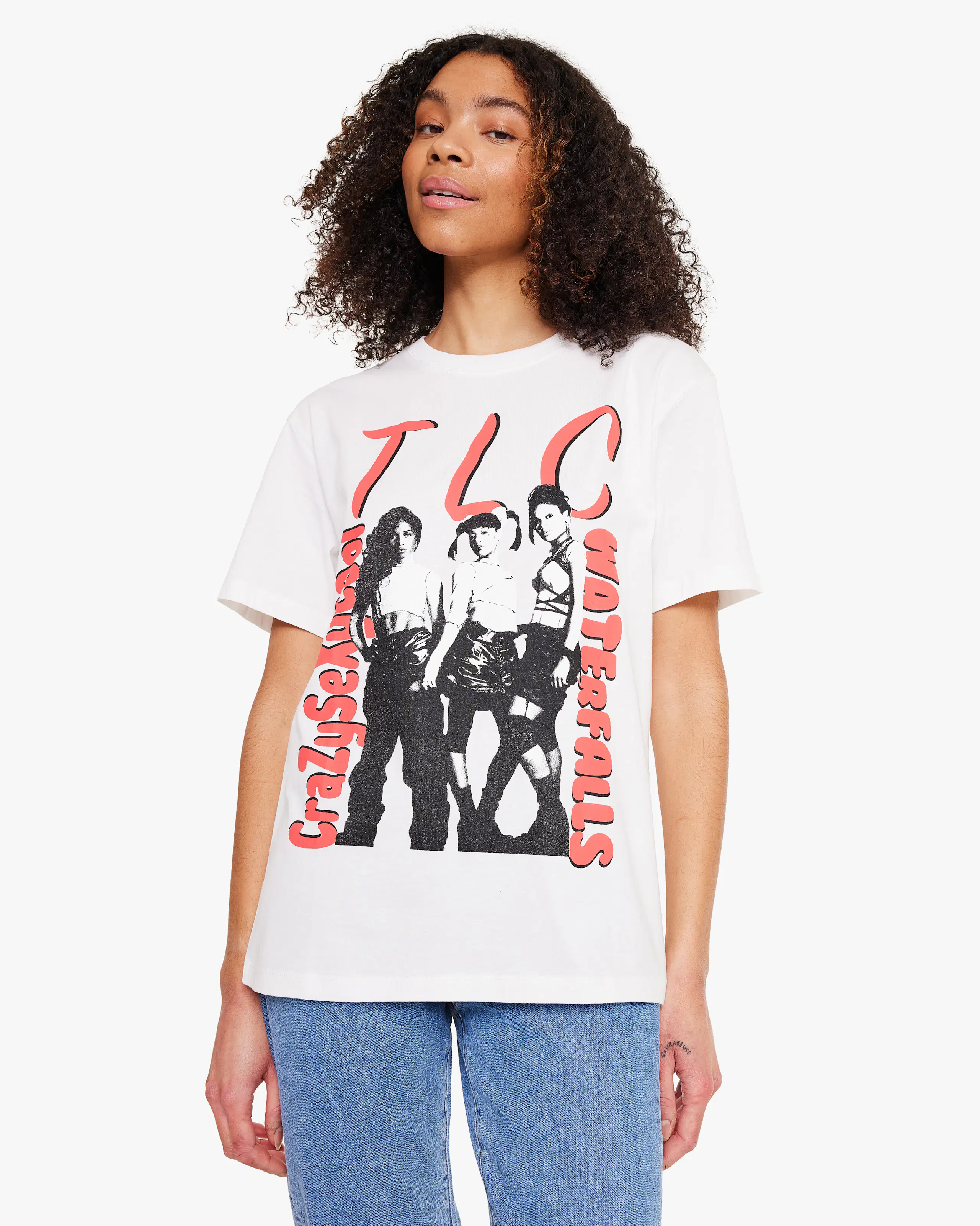 TLC Standard Fit T-Paita. Front 2. Model.