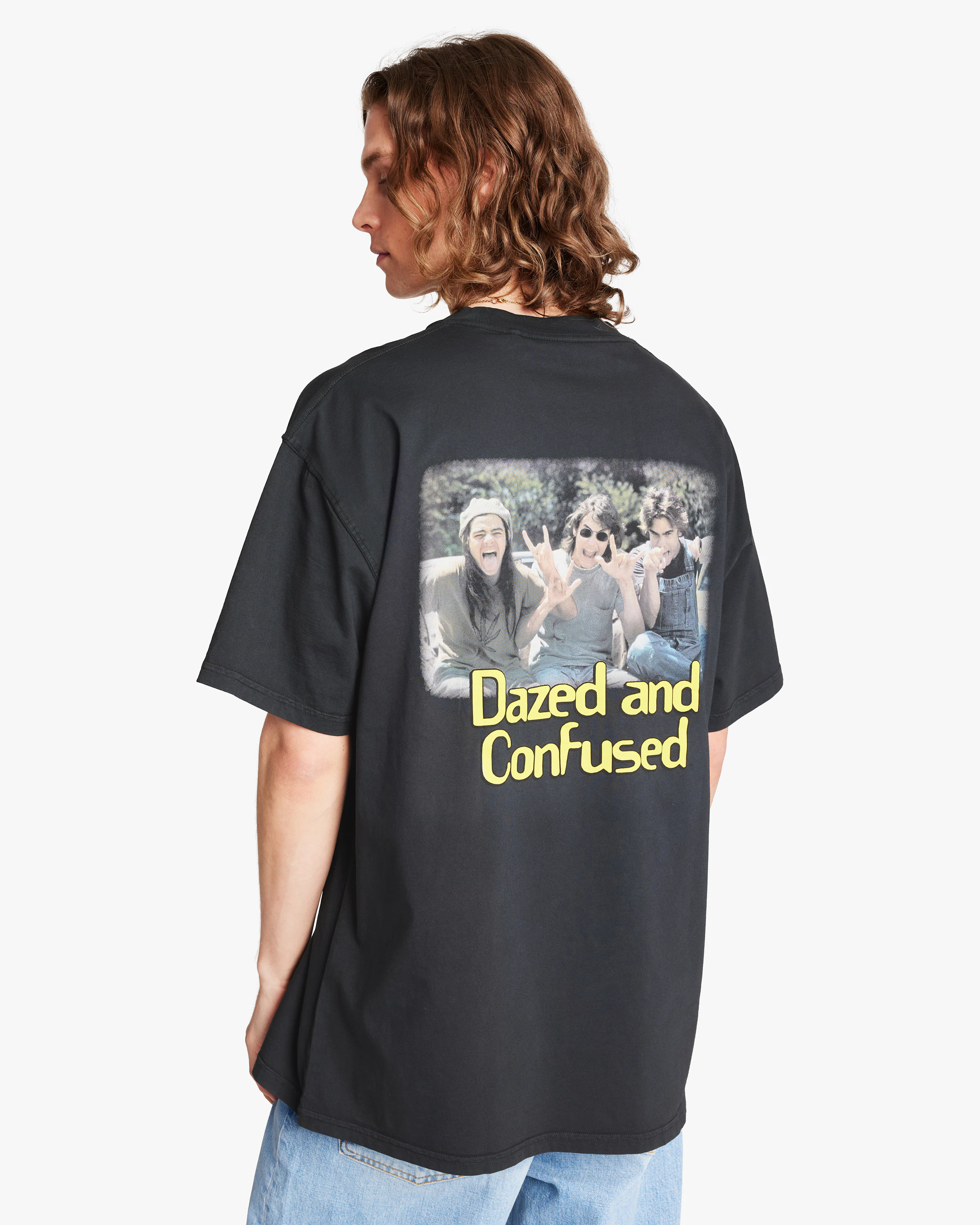 Dazed Loose Fit T-Paita. Back. Model.