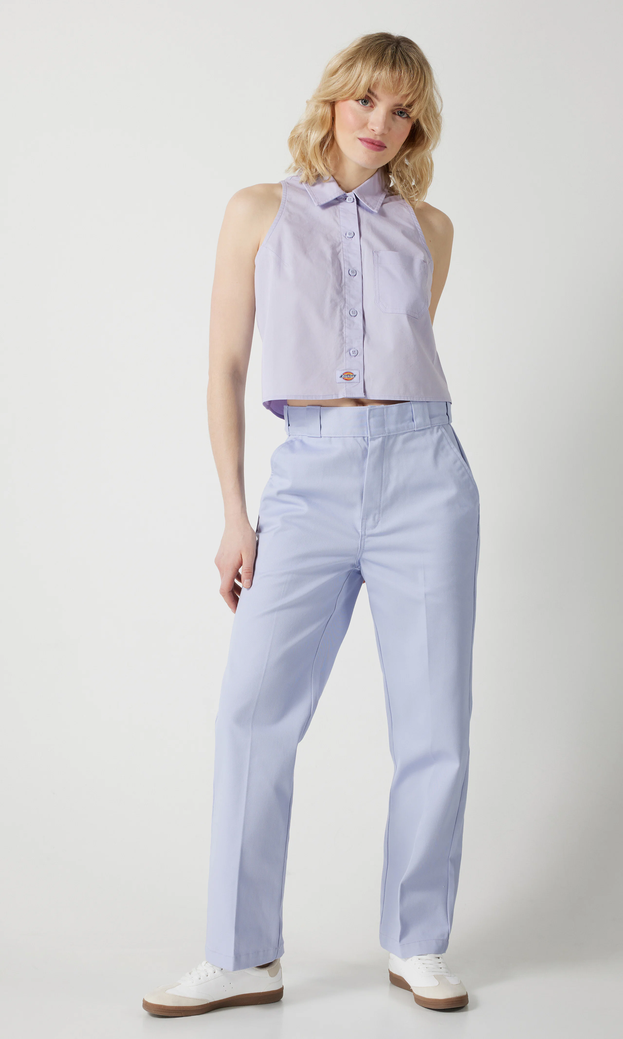 Sleeveless Work Shirt Lilla Vest. Front 1. Model.