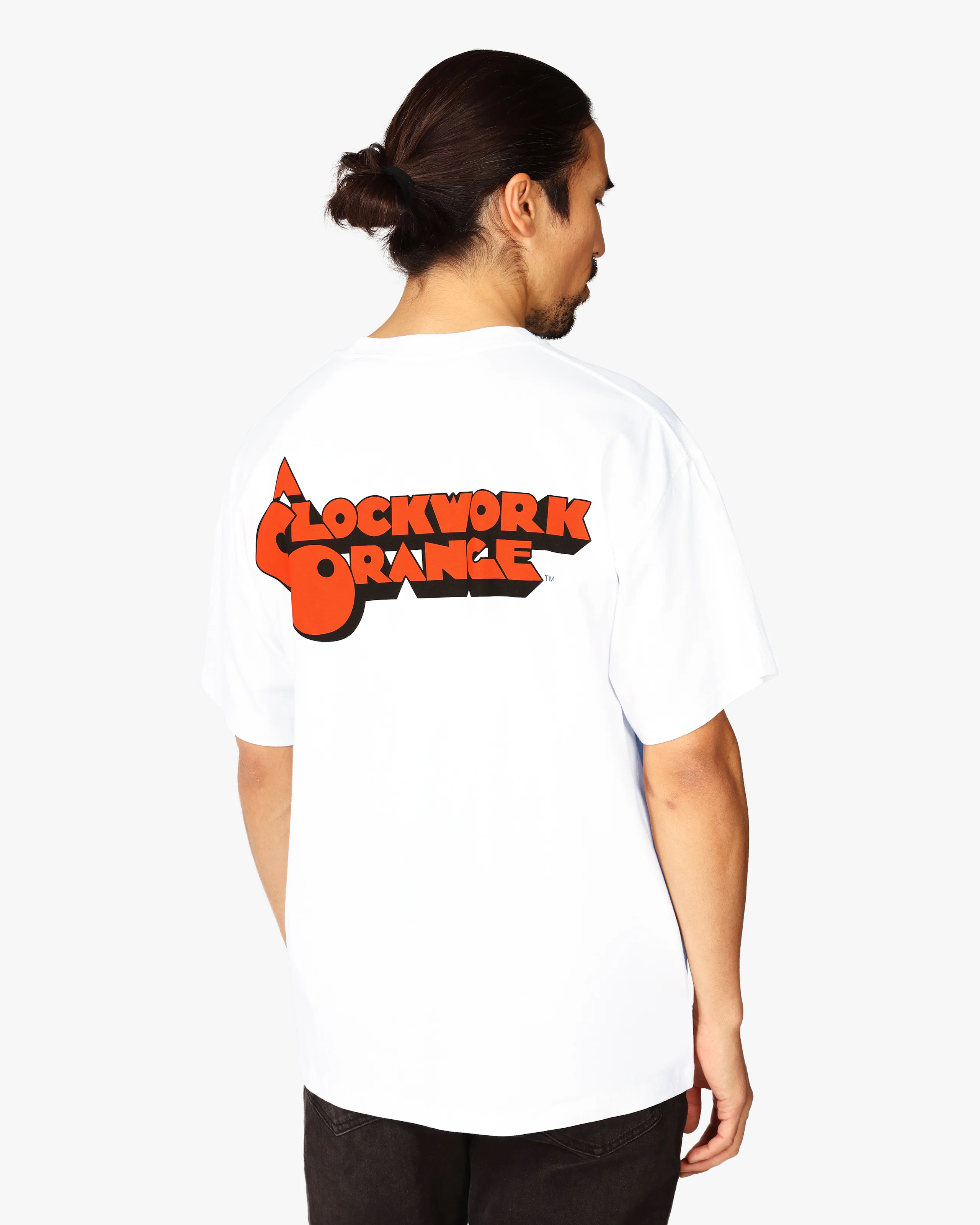 A Clockwork Orange Loose Fit T-Skjorte. Back. Model.