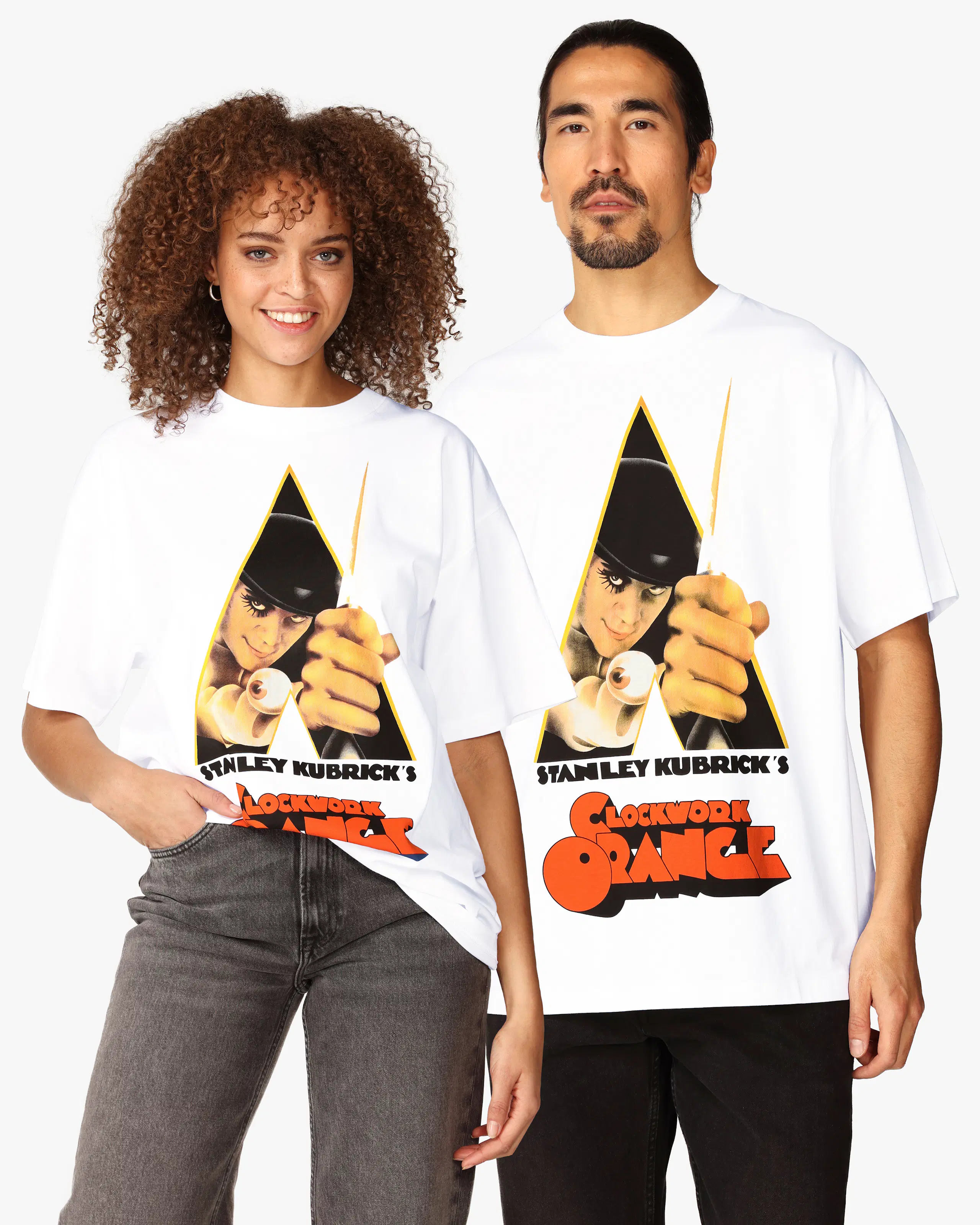 A Clockwork Orange Loose Fit T-Skjorte. Front. Model.