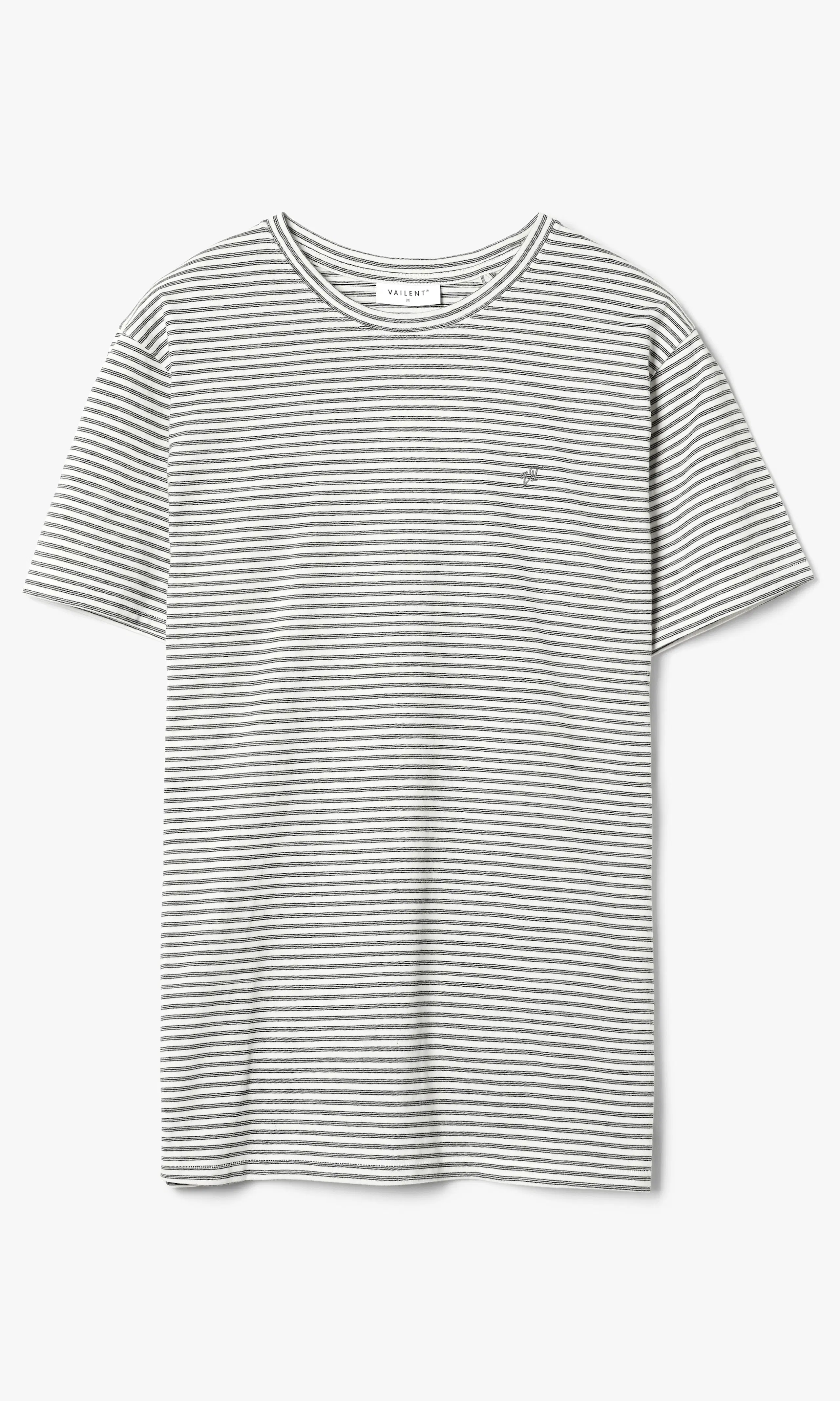 Falcon Regular T-Paita. Front. Flat.