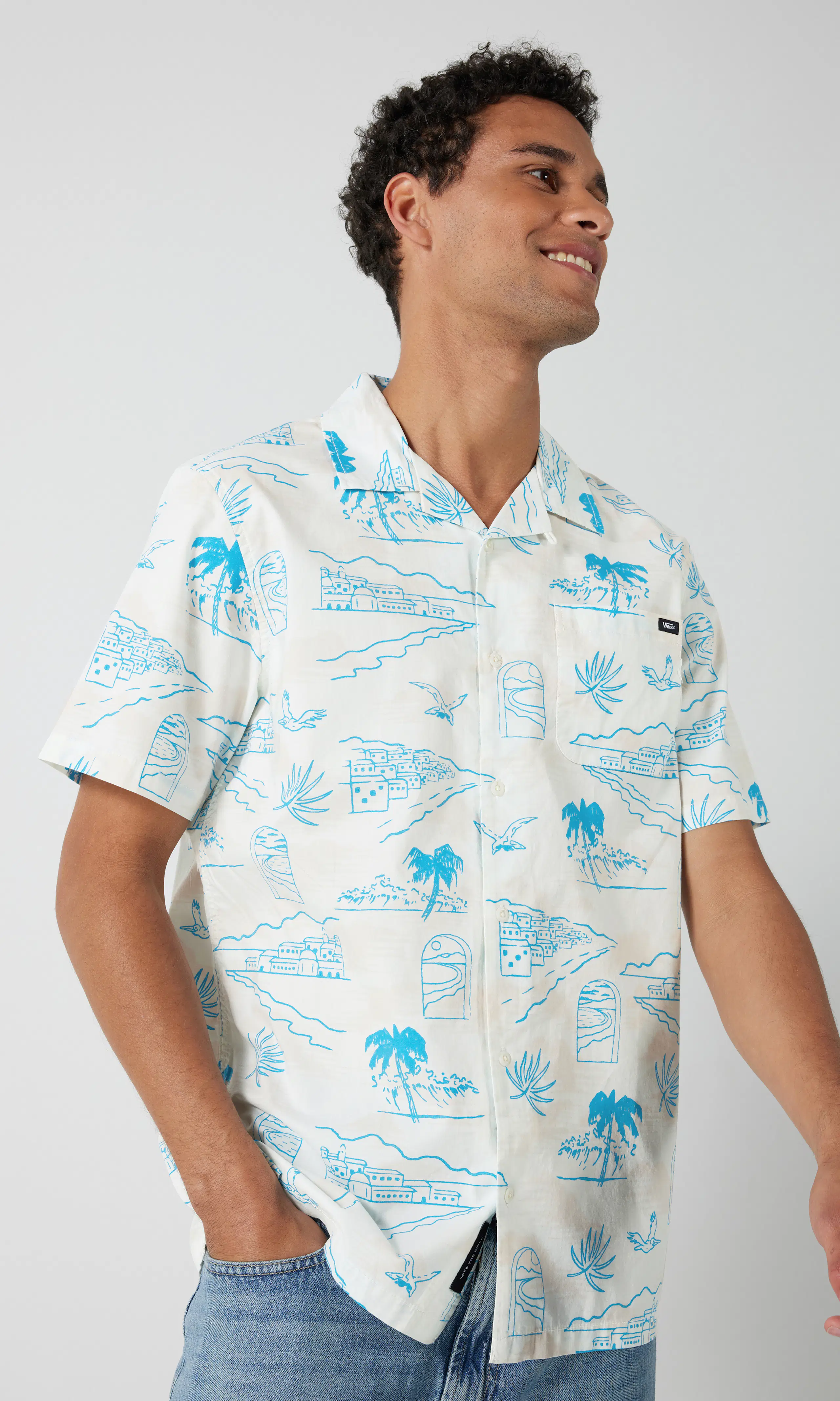 Davista Woven Off White Paita. Front. Model.