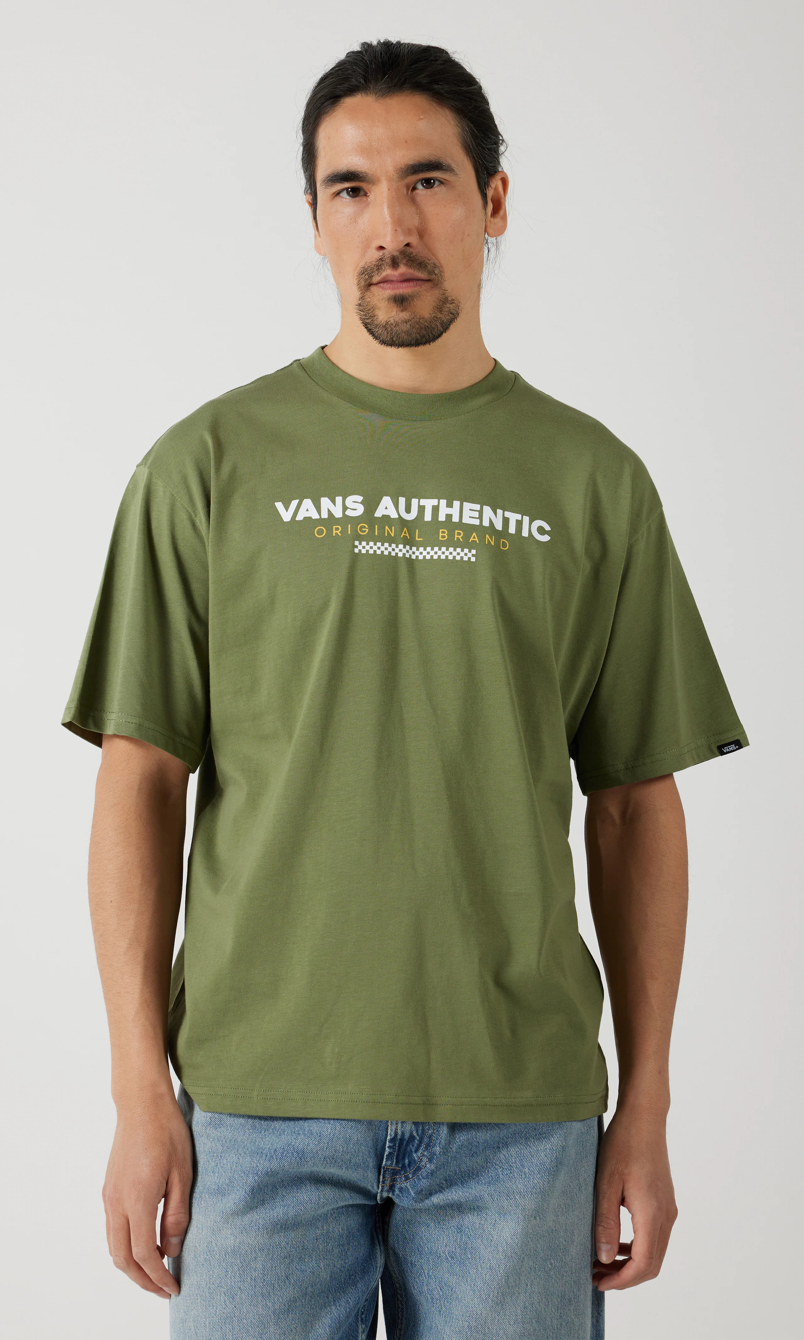 Sport Loose Fit Grön T-Shirt. Front. Model.