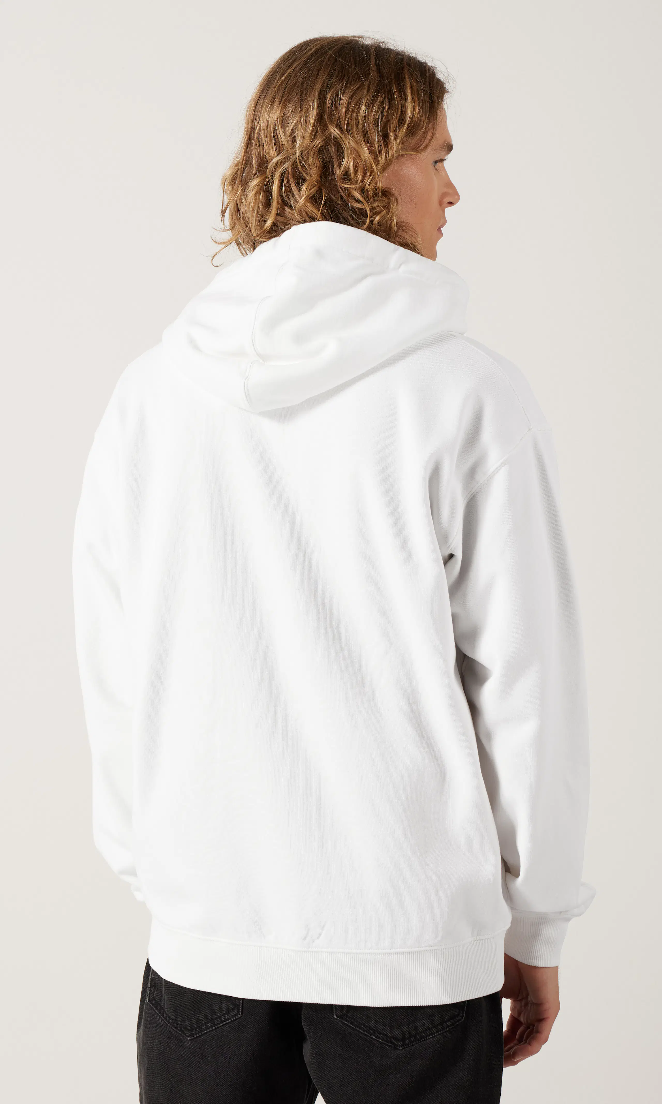 Hoodie Zip Huppari. Back. Model.