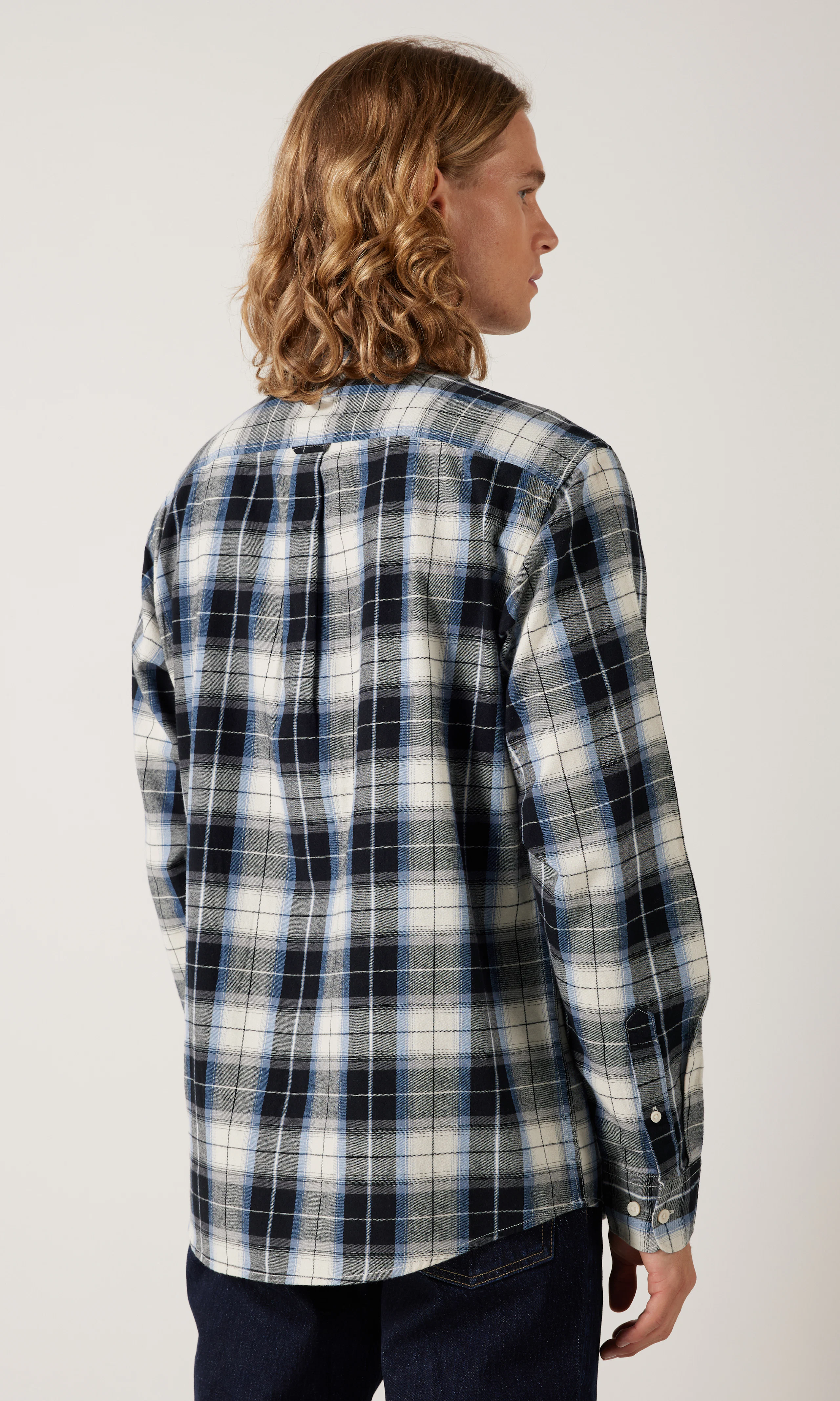 Rider Rutete Skjorte. Back. Model.