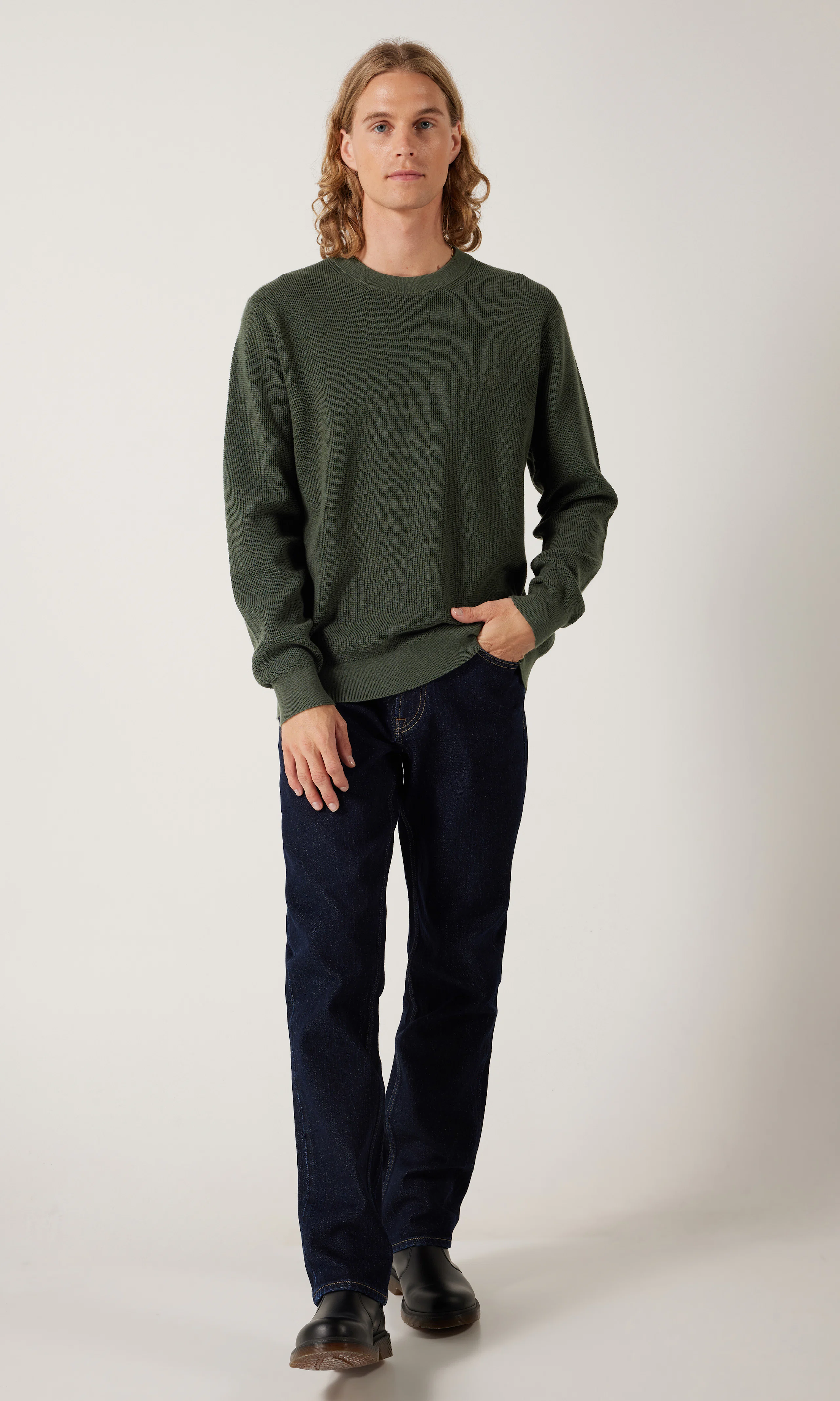 Texture Crew Genser. Front 1. Model.