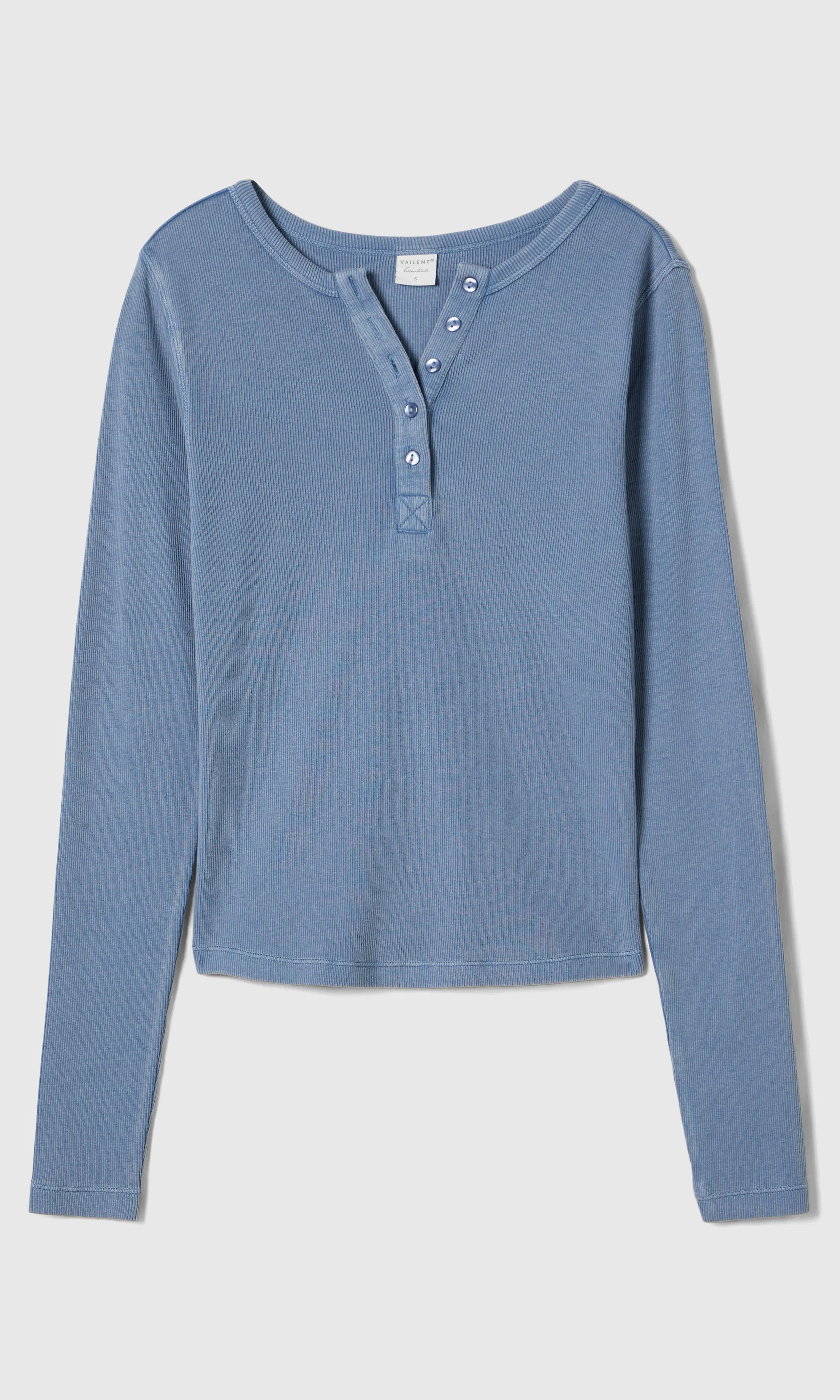 Slim Henley-Paita. Front. Flat.