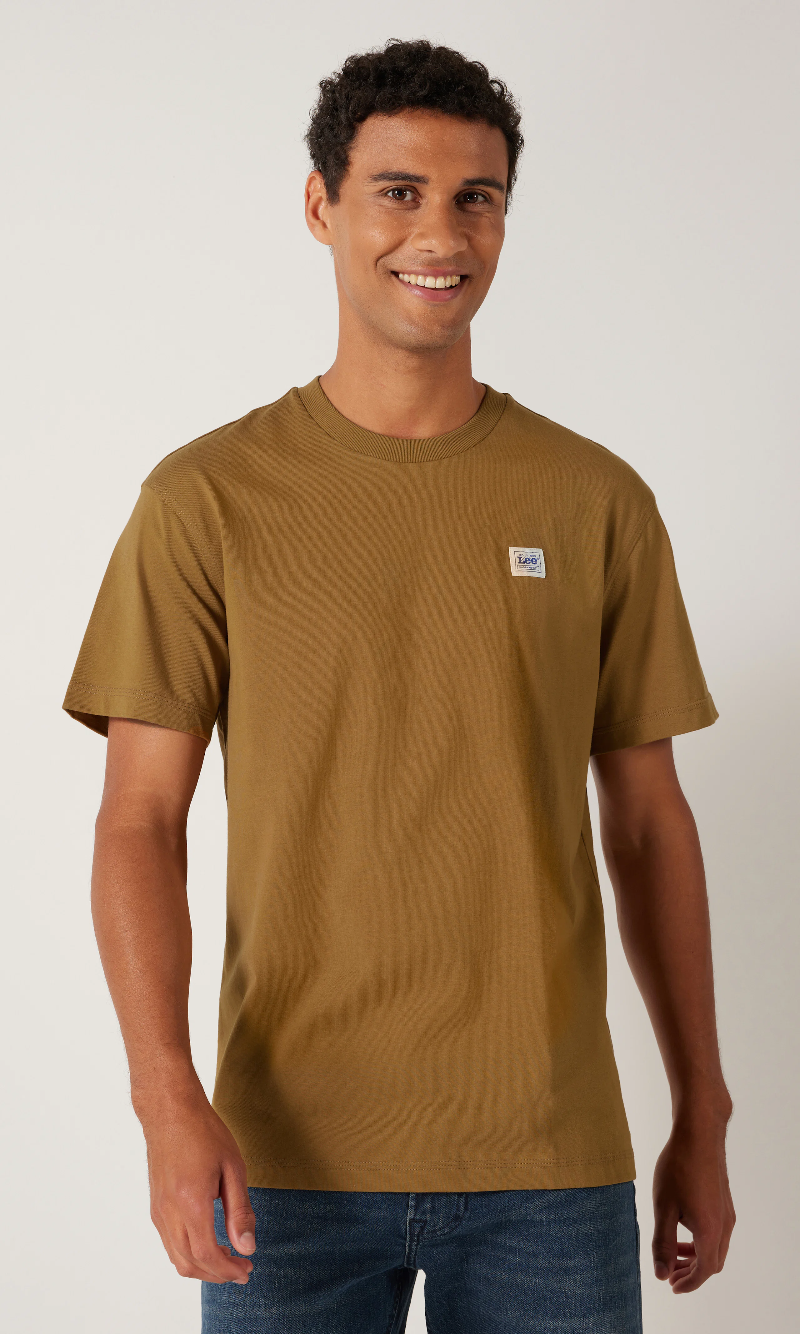 Work Wear Tee T-Paita. Front. Model.