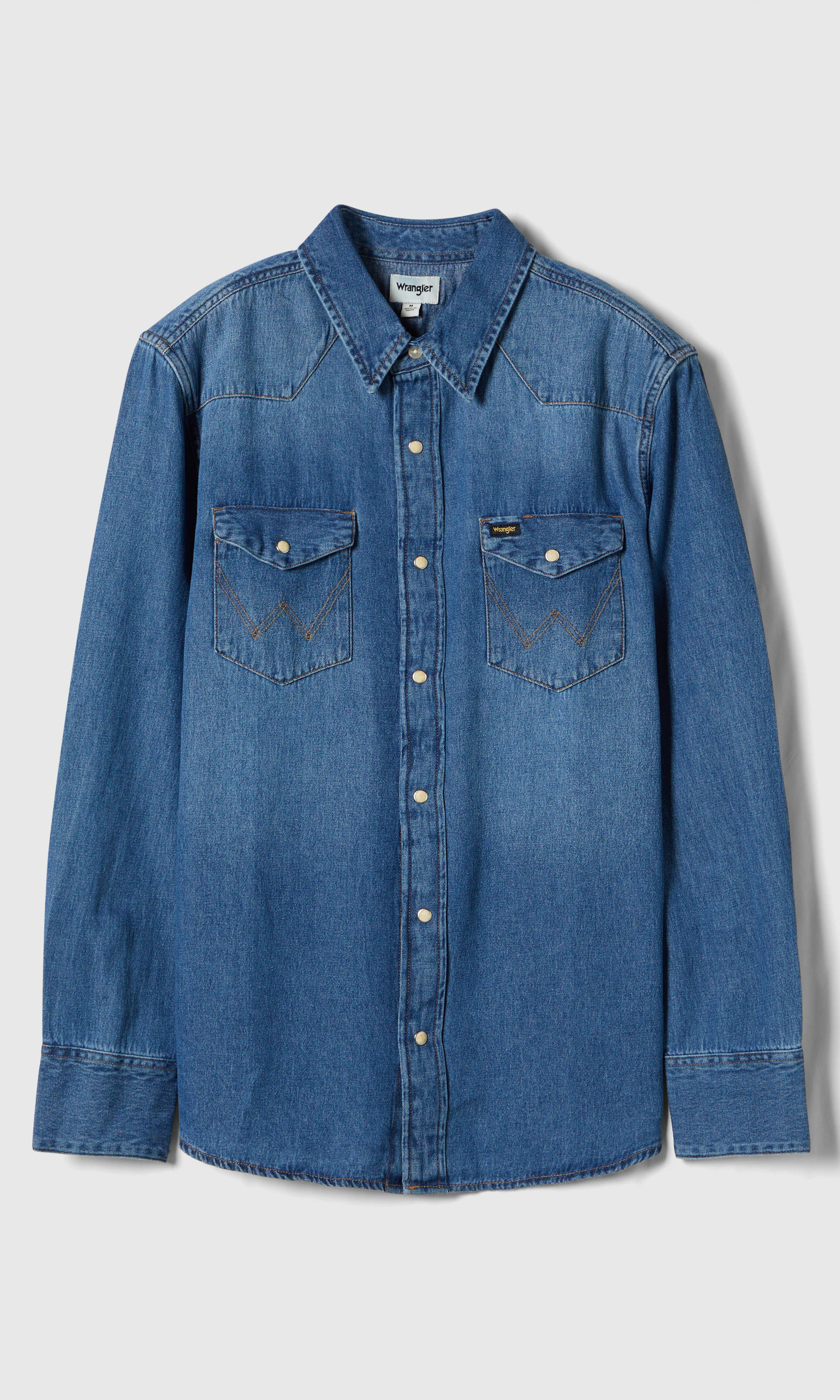 27MW Medium Blå Denim Skjorte. Front. Flat.