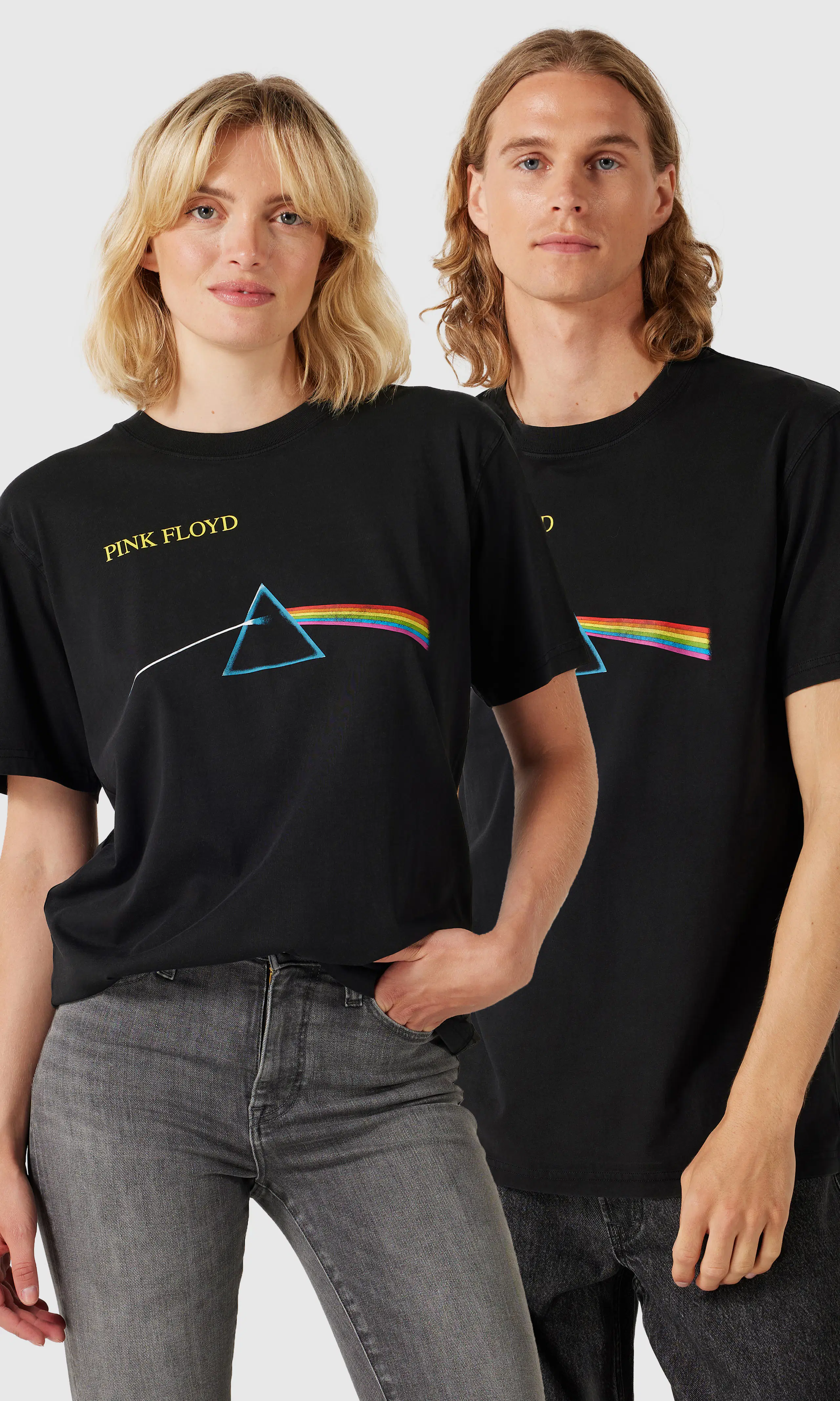 Pink Floyd Musta T-Paita. Front. Model.
