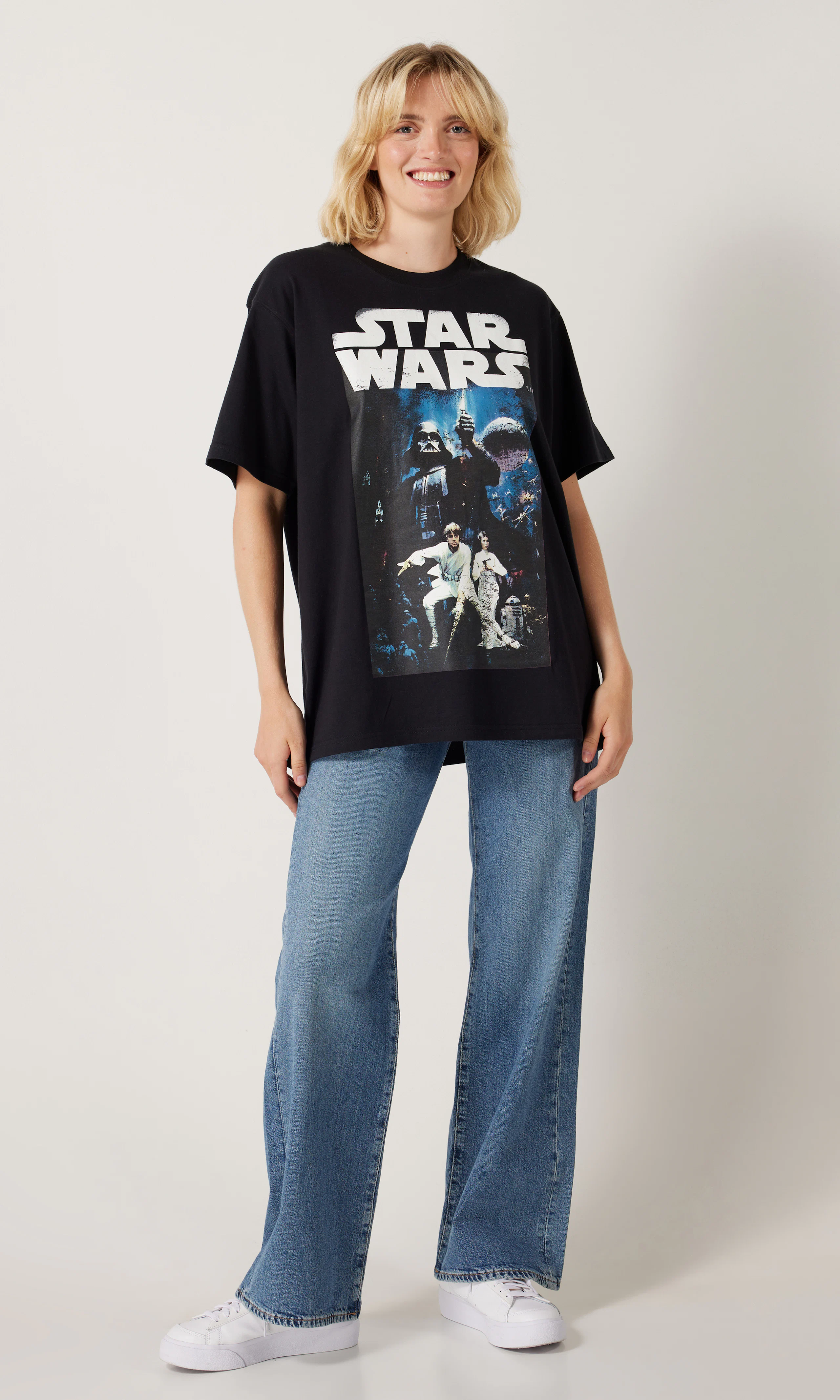 Star Wars T-Paita. Front 1. Model.