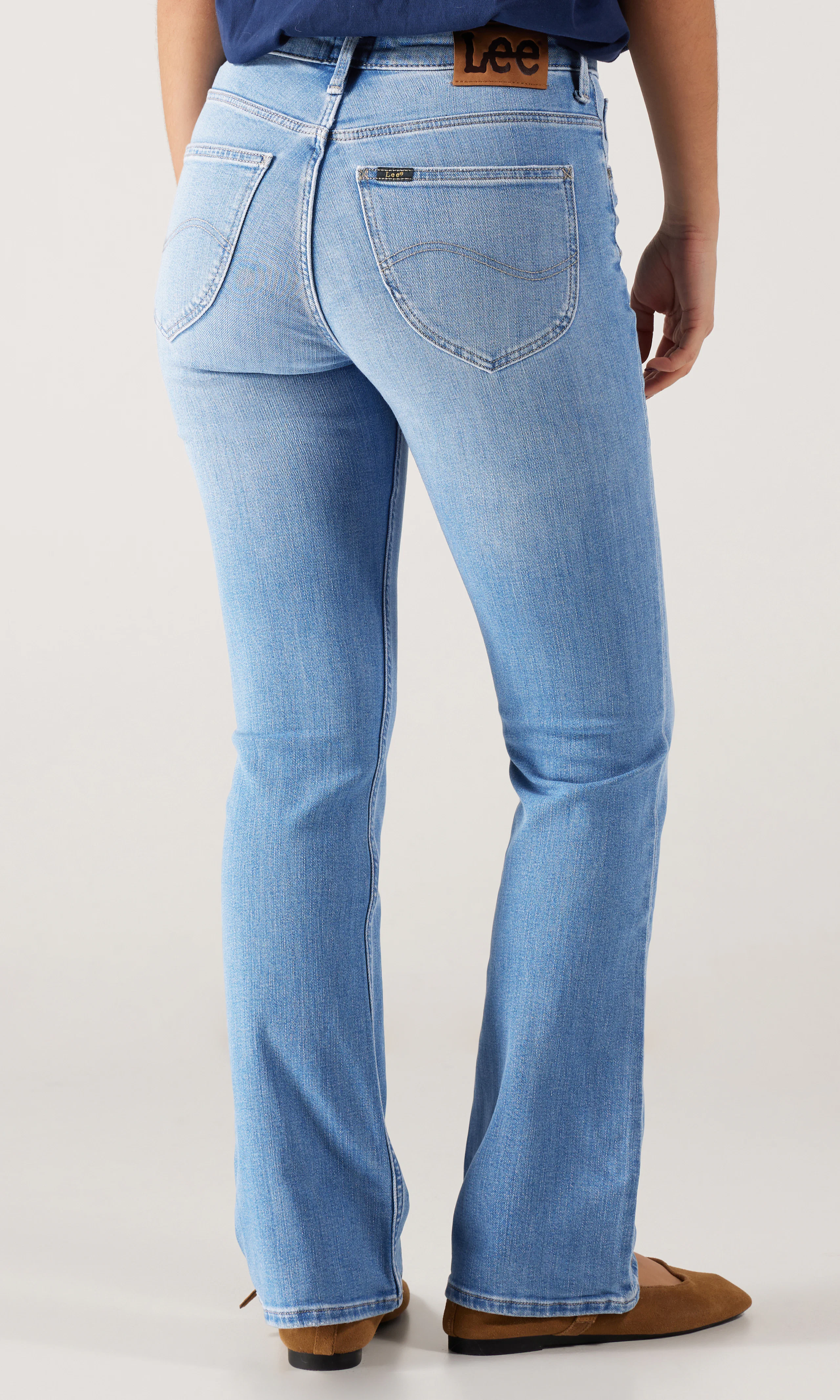 Breese Boot Lys Blå Jeans. Back. Model.