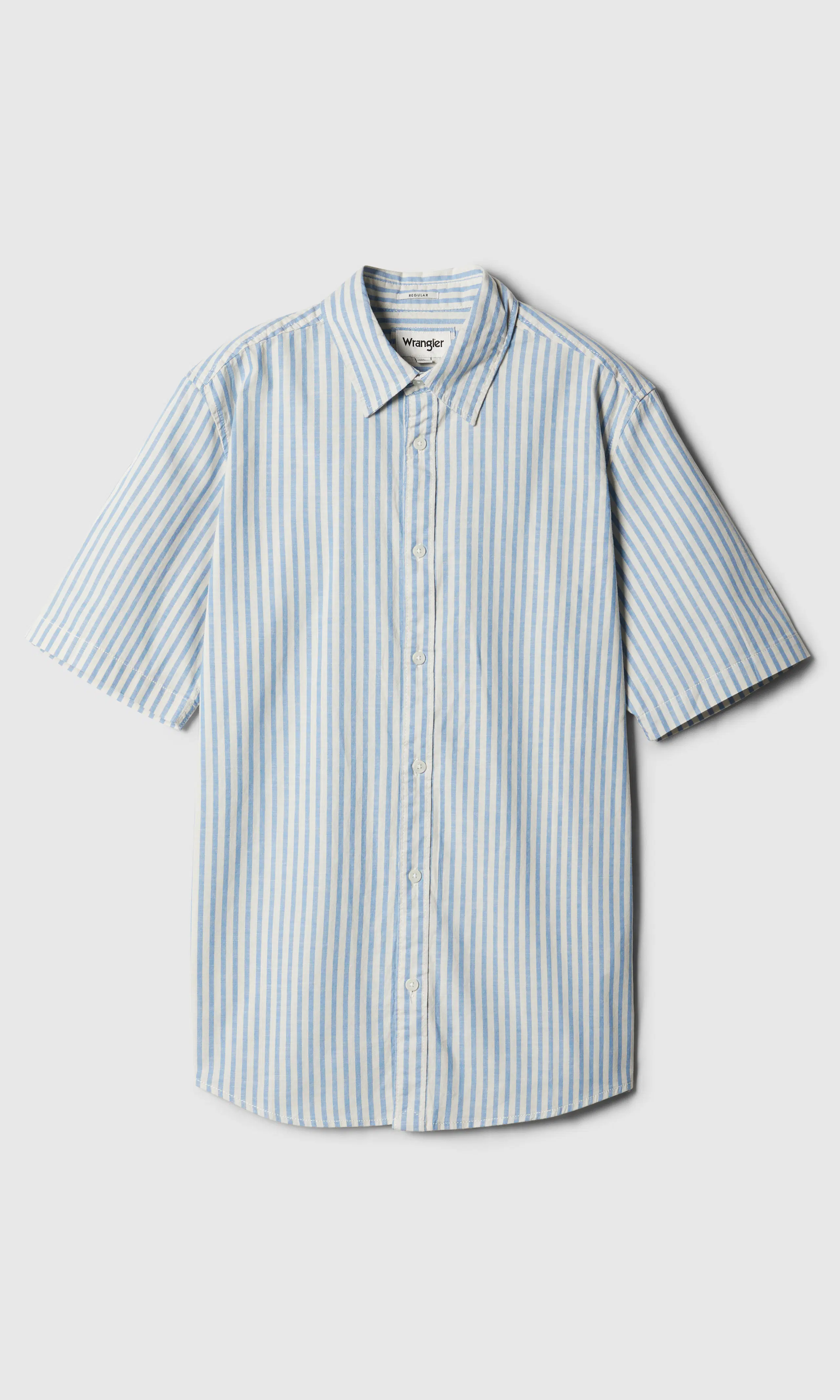 Shirt Ljusblå Randig Skjorta. Front. Flat.