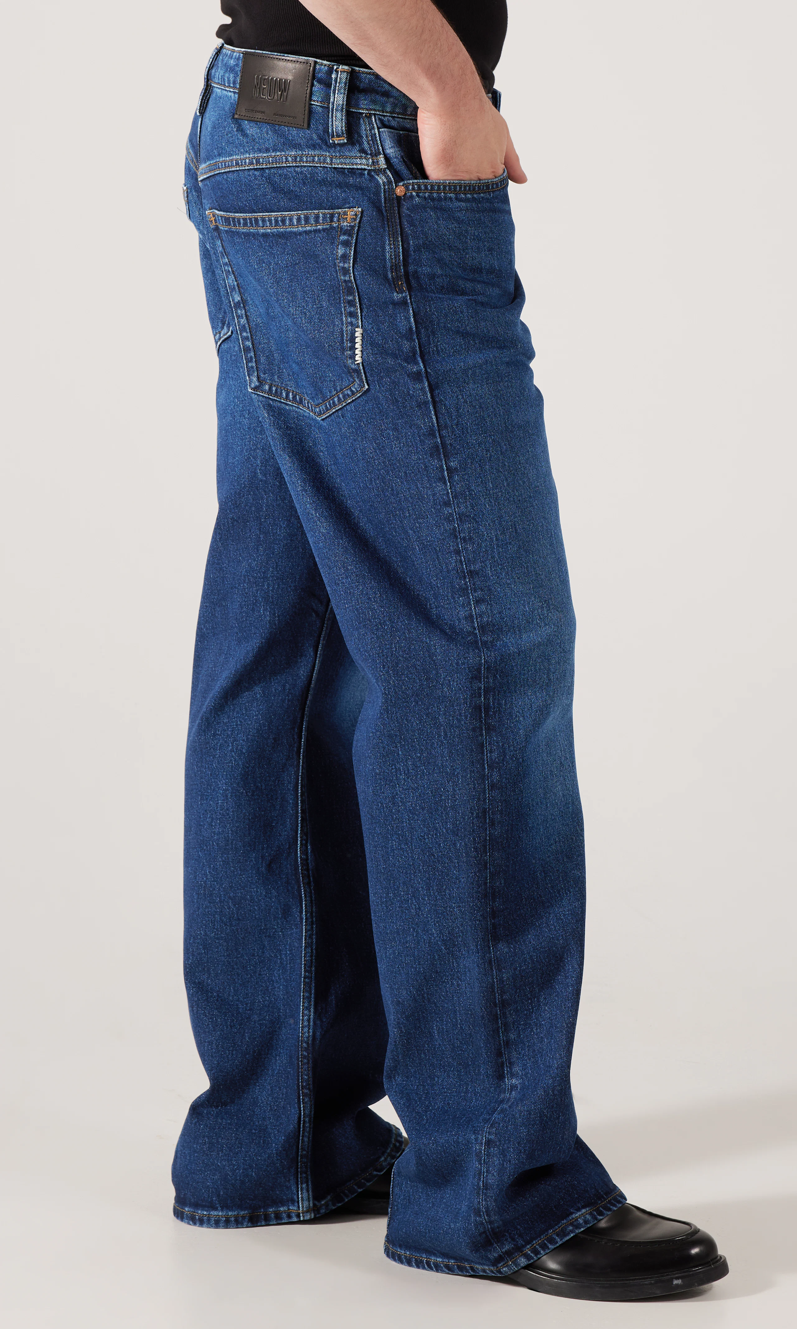 Kurt Baggy Indigo Jeans. Front 2. Model.
