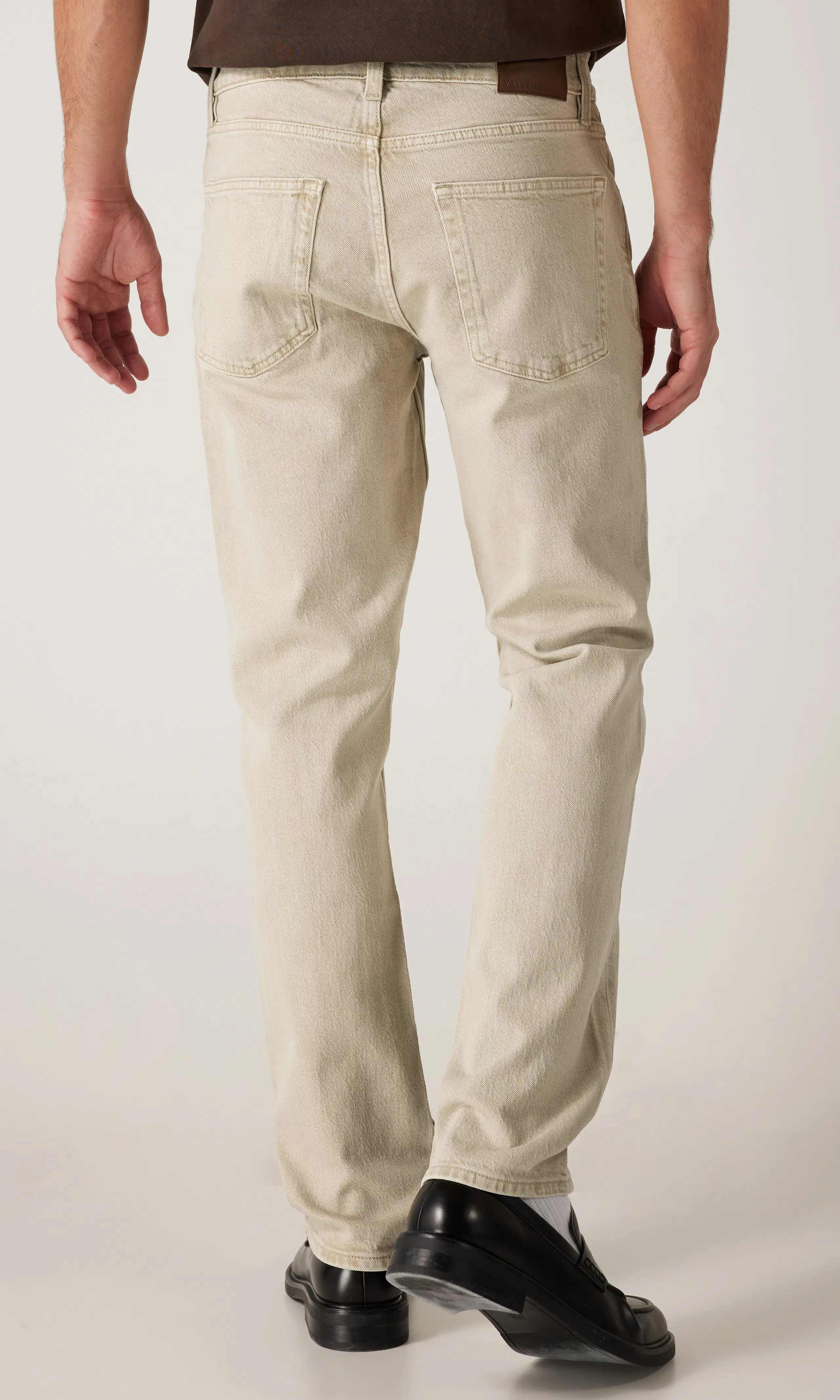 Regular Jeans. Back. Model.