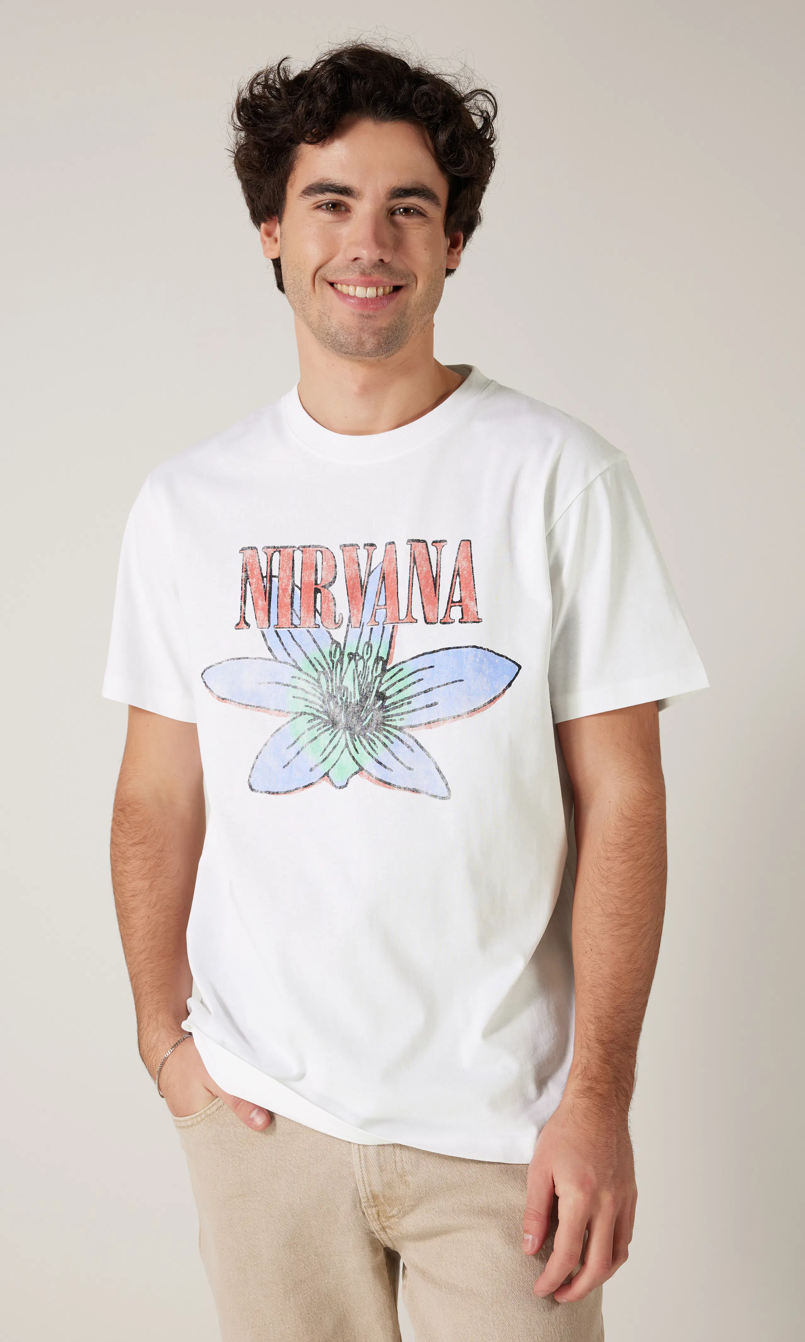 Nirvana T-Skjorte. Front. Model.
