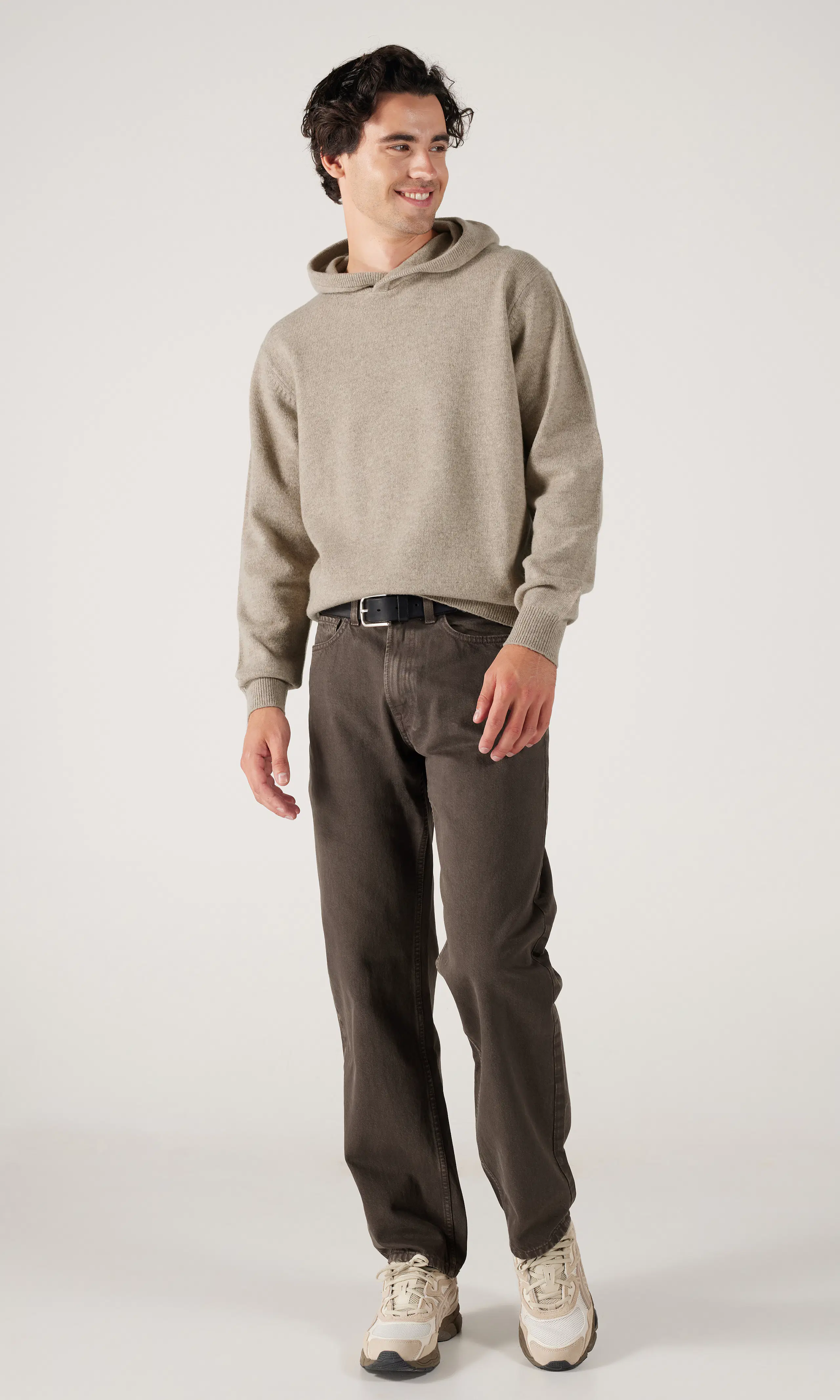 Merino Hoodie. Front 1. Model.