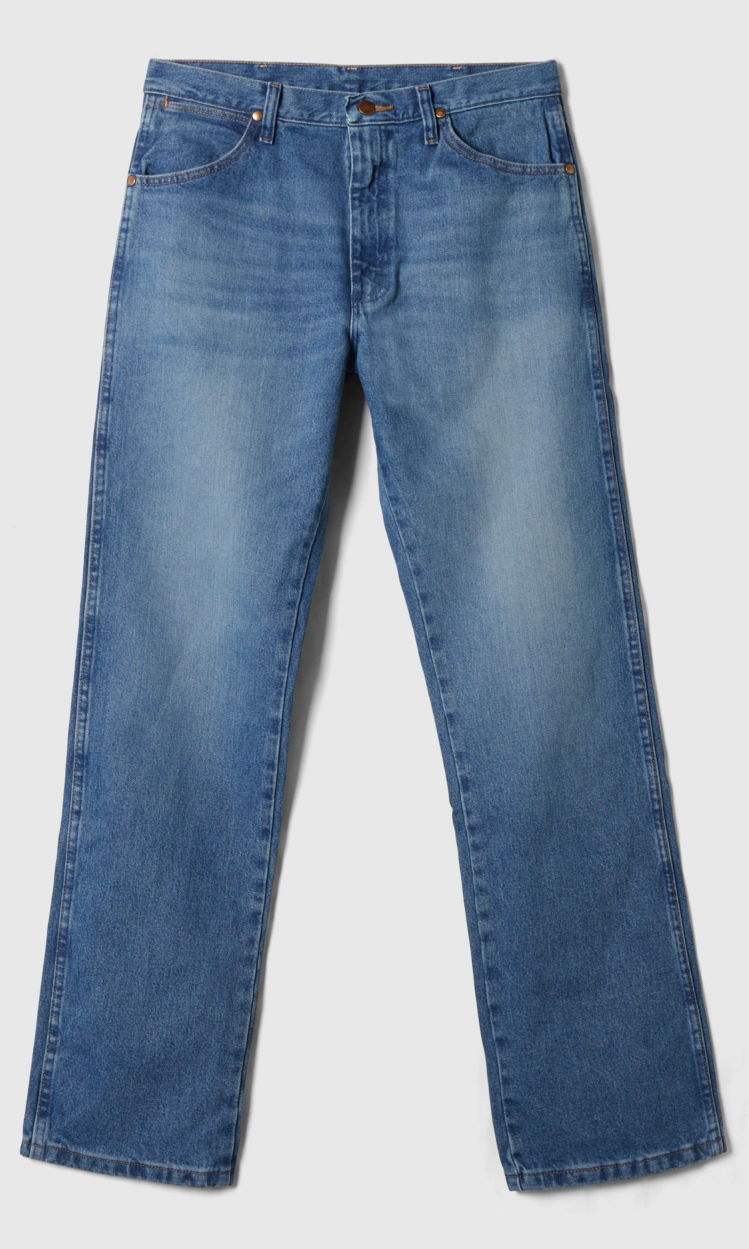 13MWZ Cowboy Cut® Medium Blå Jeans. Front. Flat.