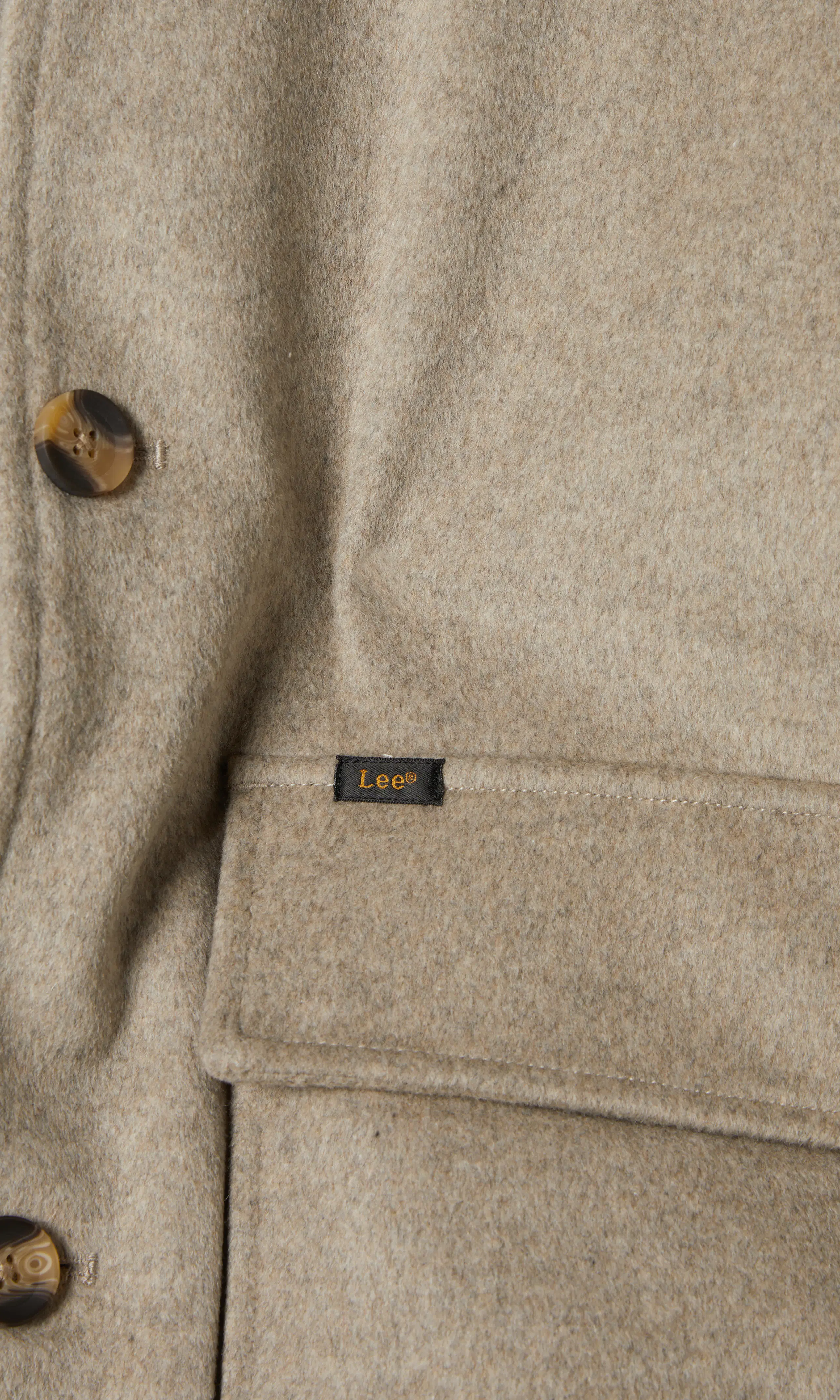 Wool Beige Bombertakki. Detail 2. Flat.