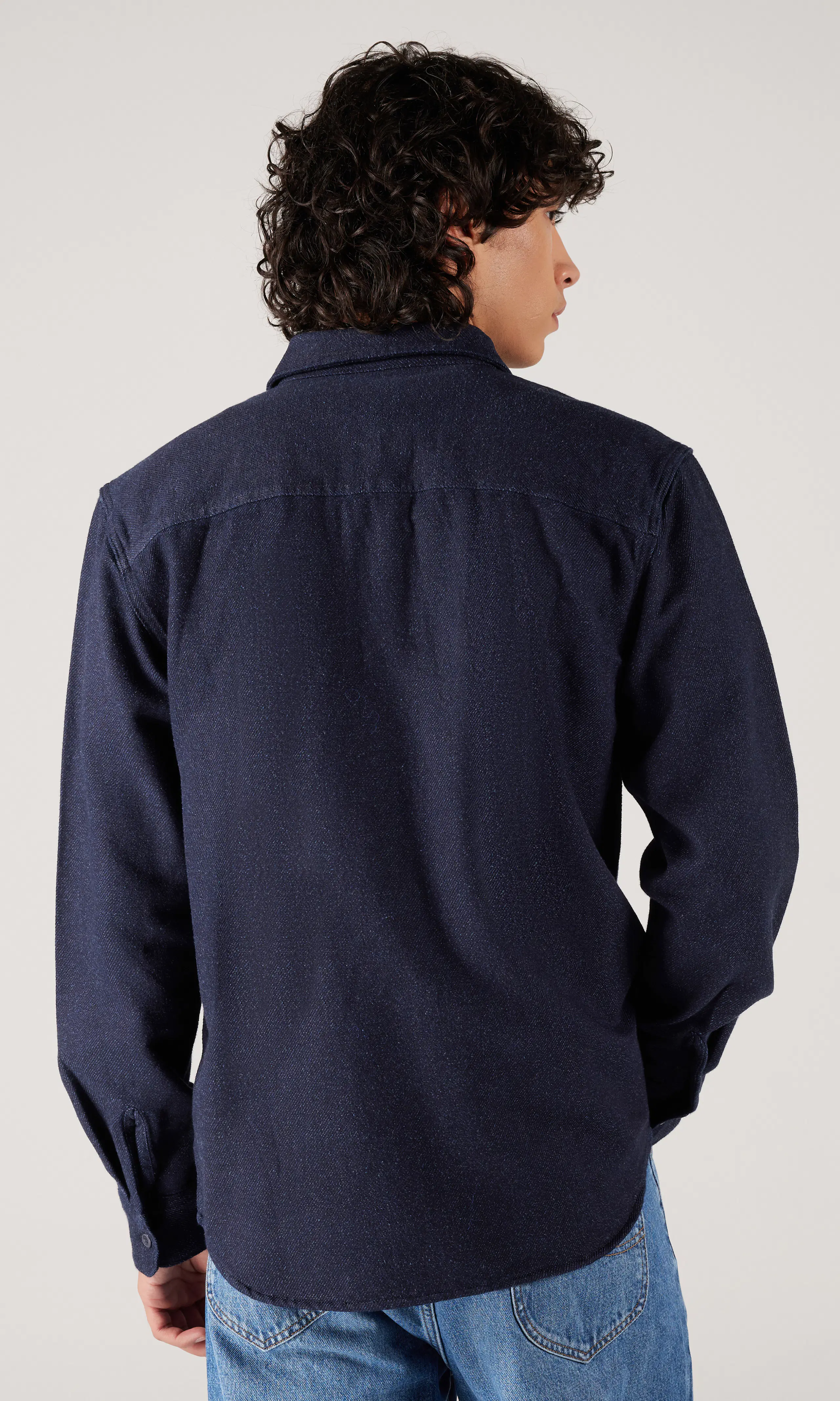 Workwear Blå Skjorte. Back. Model.