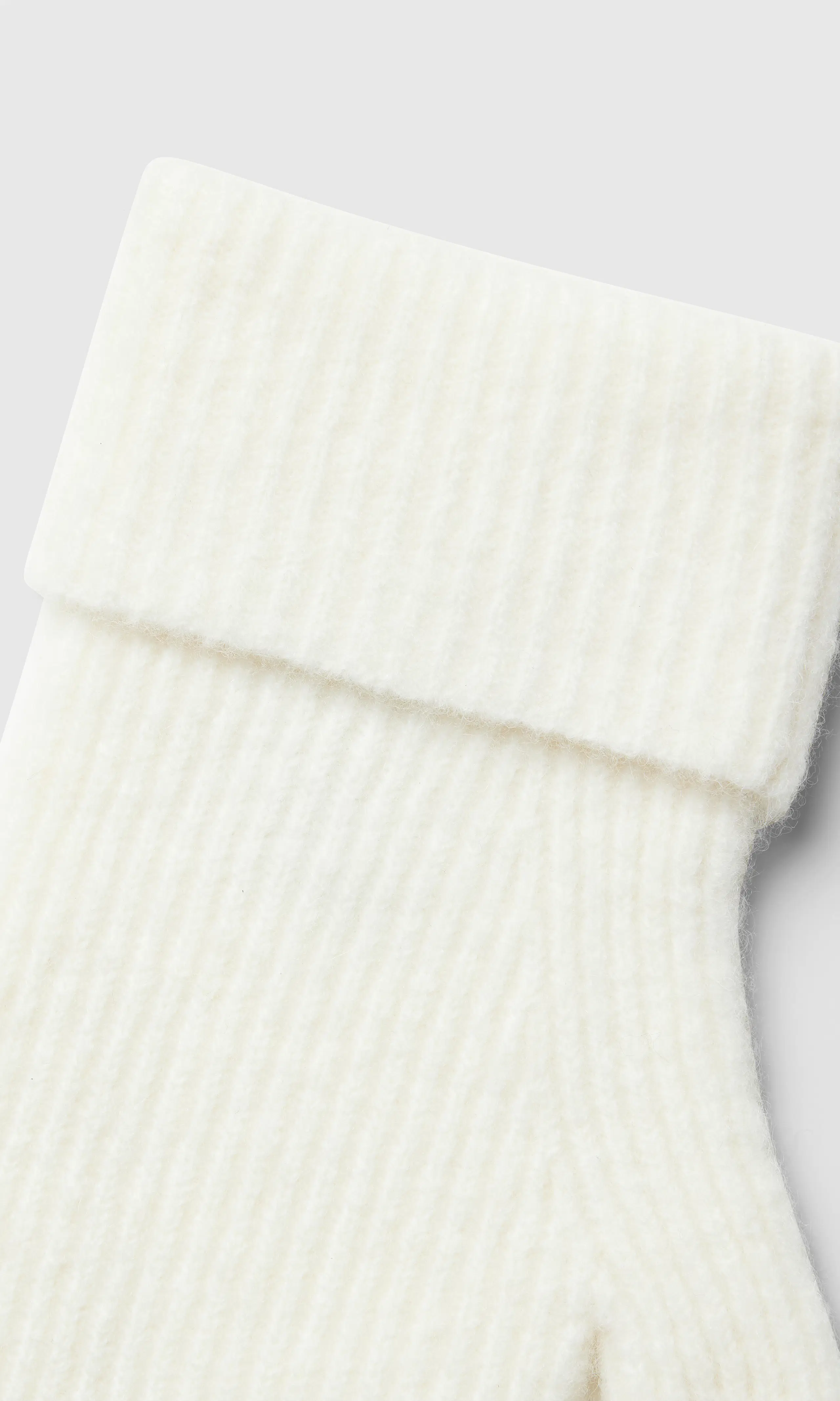 Mitten Lapaset. Detail 1. Flat.