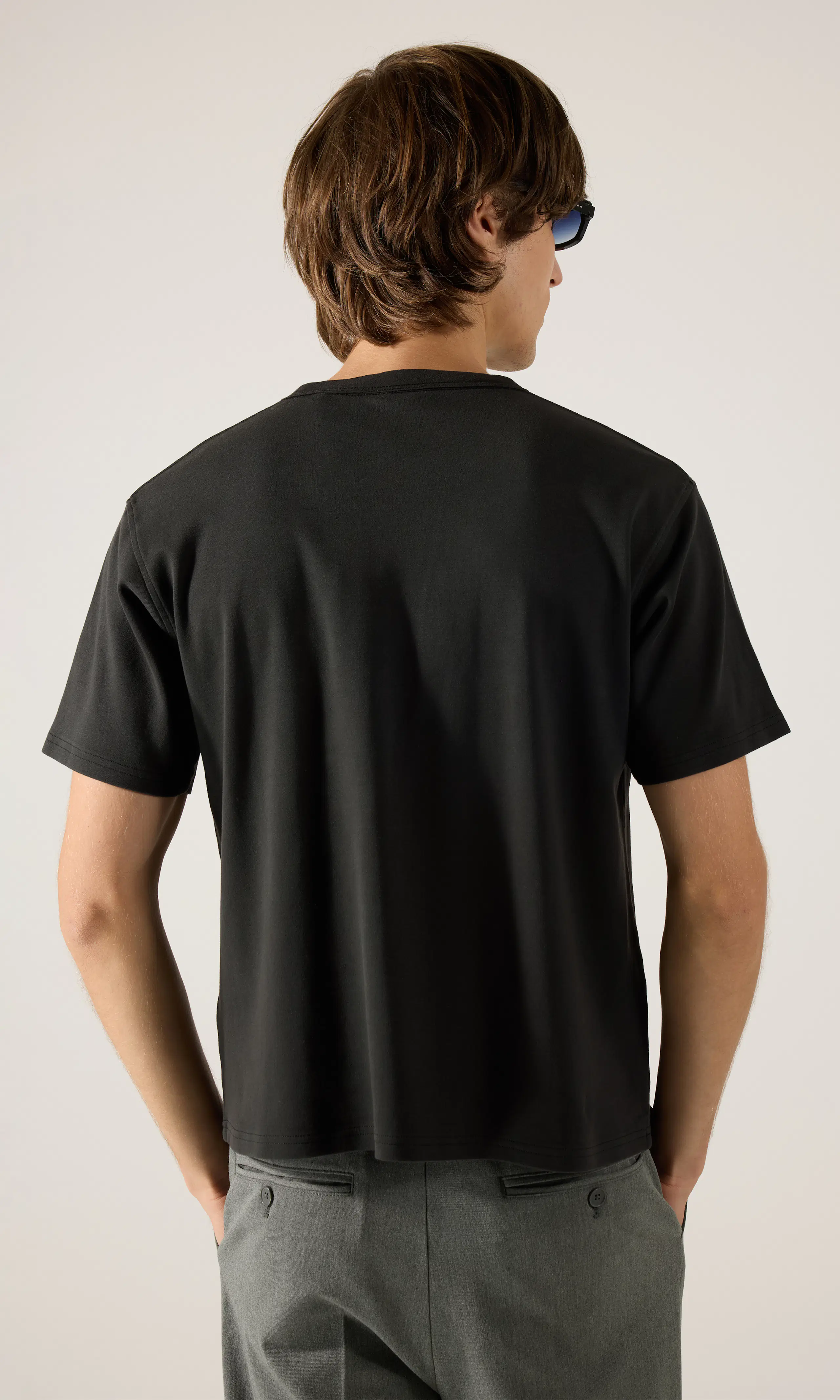 Box T-Skjorte. Back. Model.