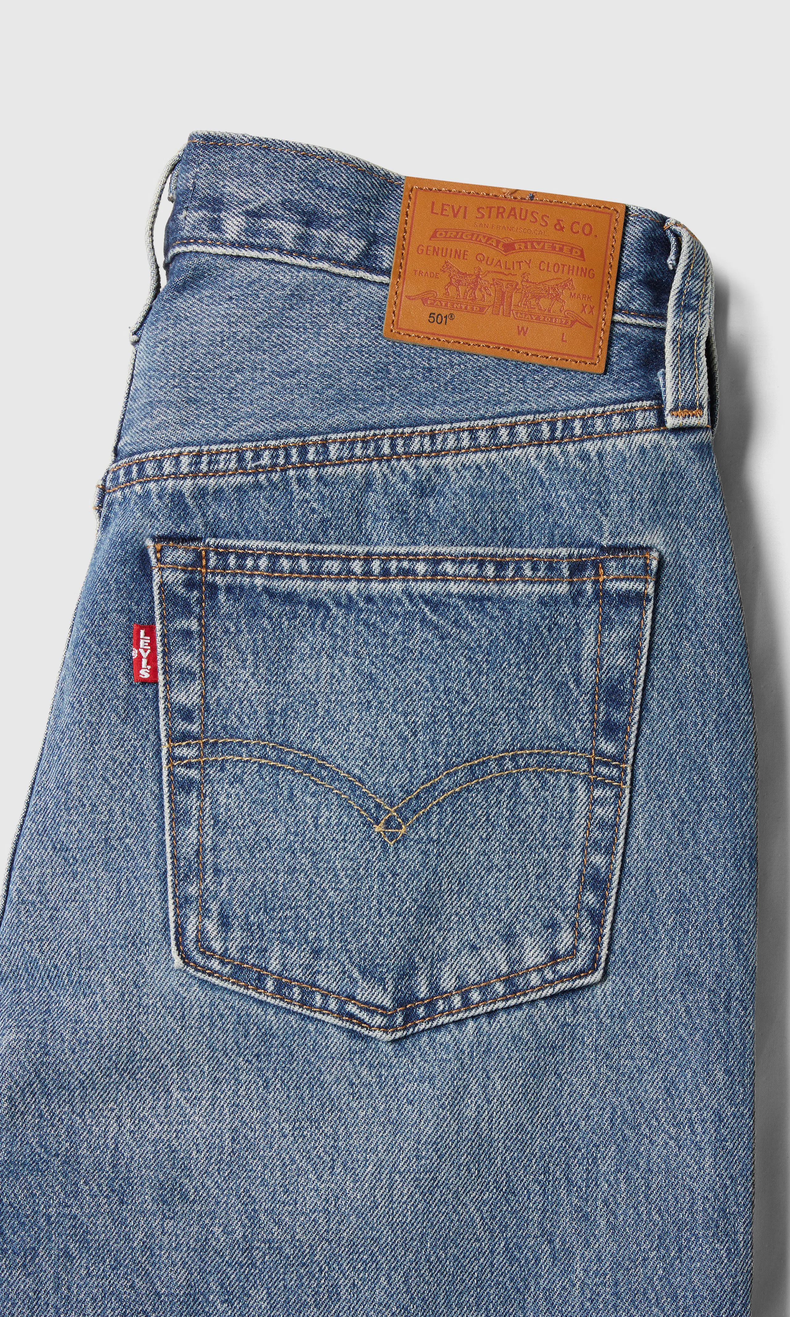 501® Original Vaaleansiniset Farkut. Detail 1. Flat.