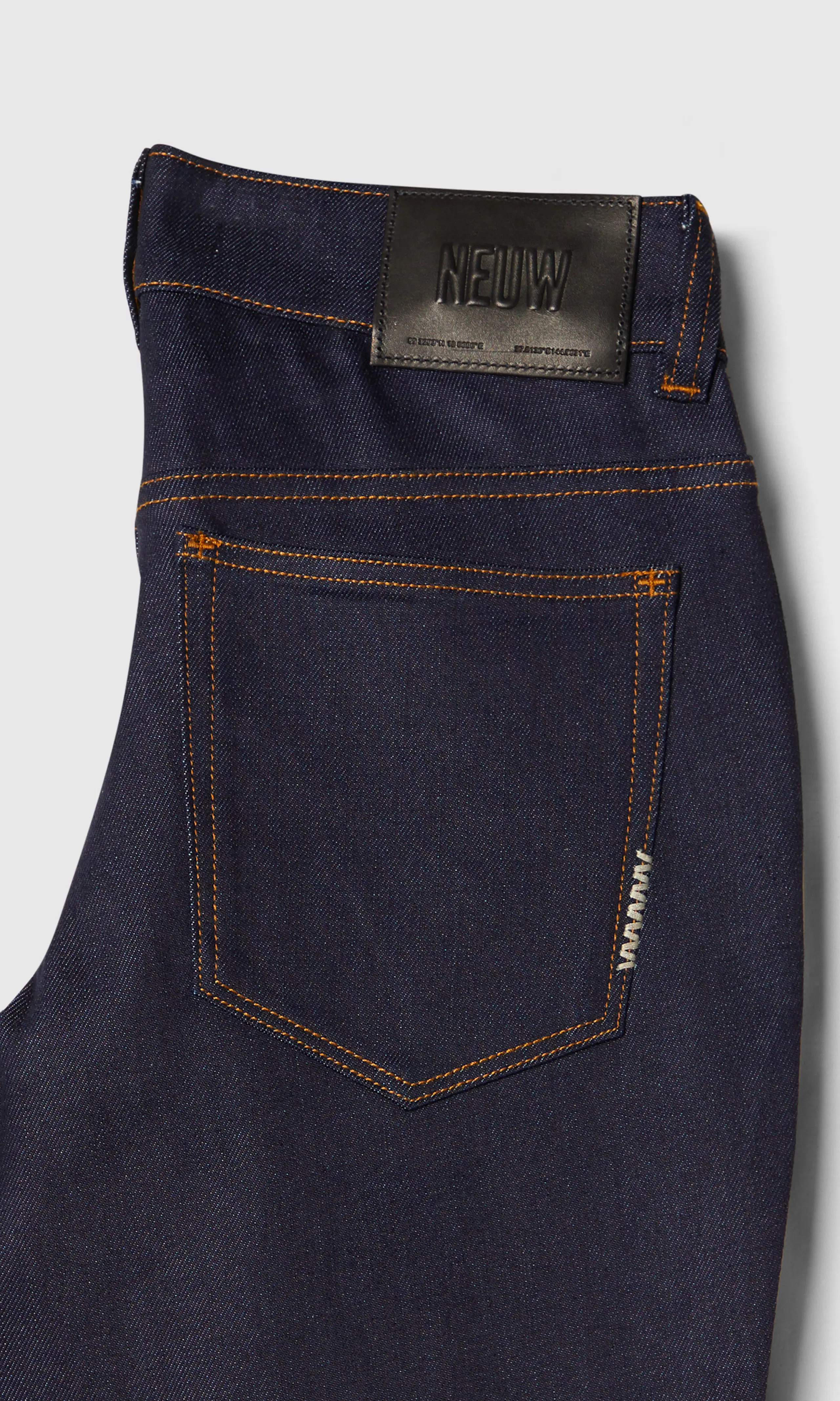 Hanne Bell Mørk Blå Jeans. Detail 1. Flat.