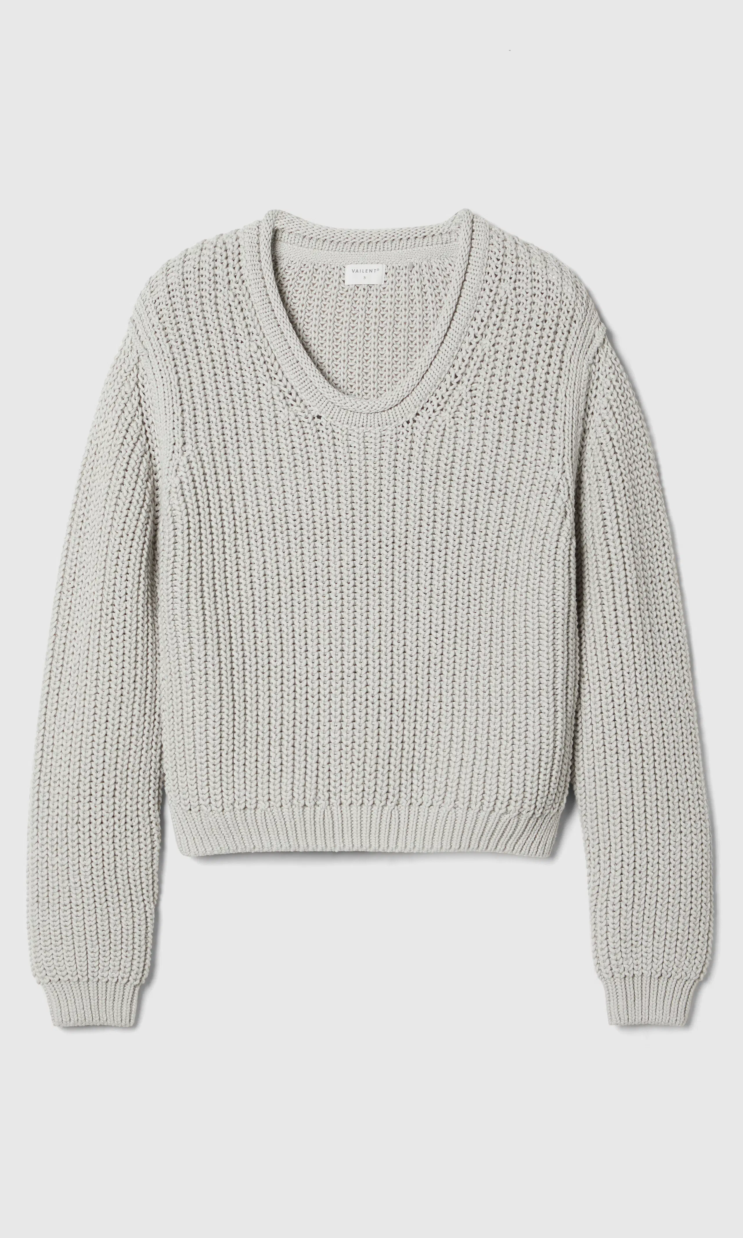 Uneck Strikket Genser. Front. Flat.