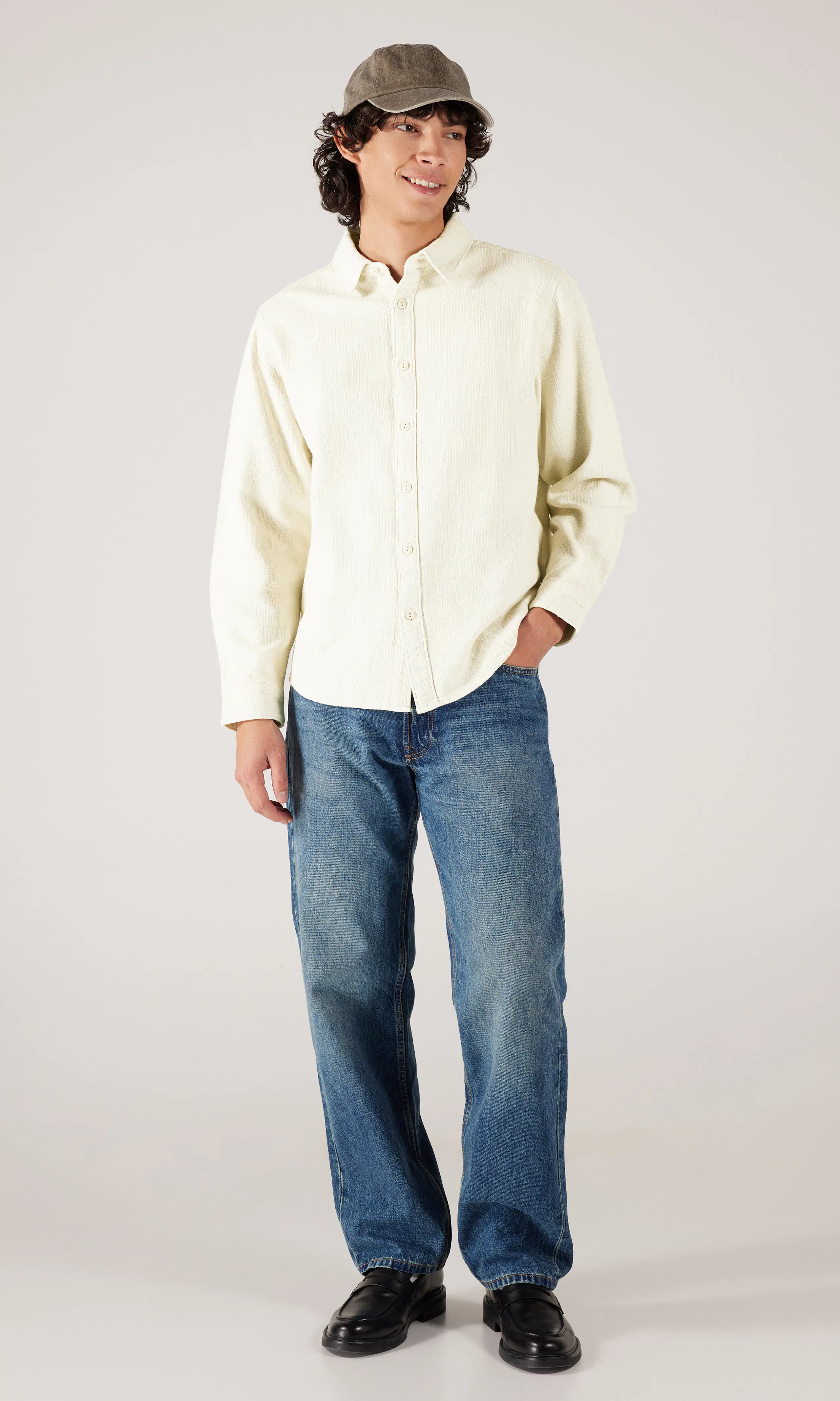 Tex Skjorta. Front 1. Model.