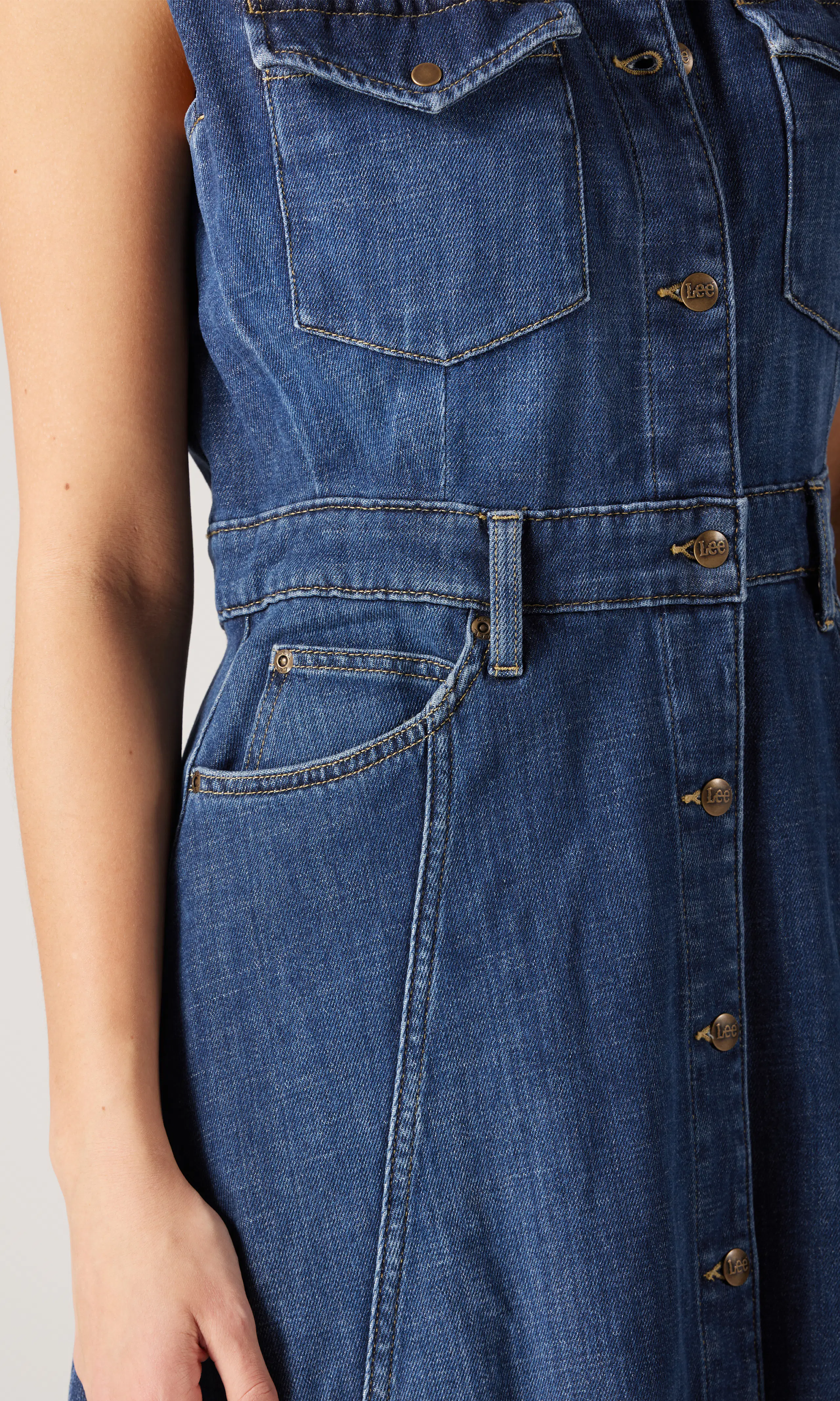 Regular Maxi Western Denim Dress. Detail 2. Model.