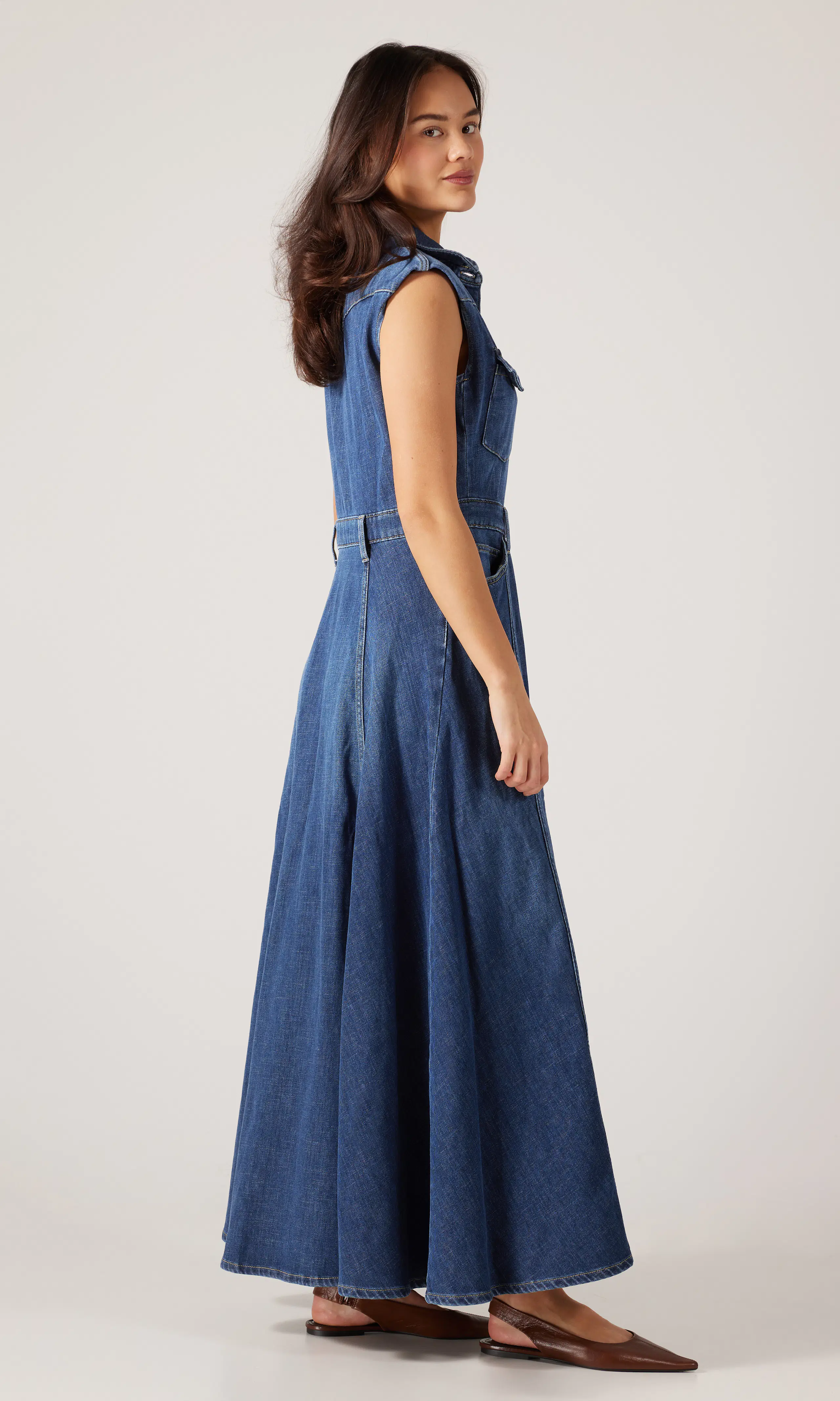 Regular Maxi Western Denim Dress. Front 1. Model.