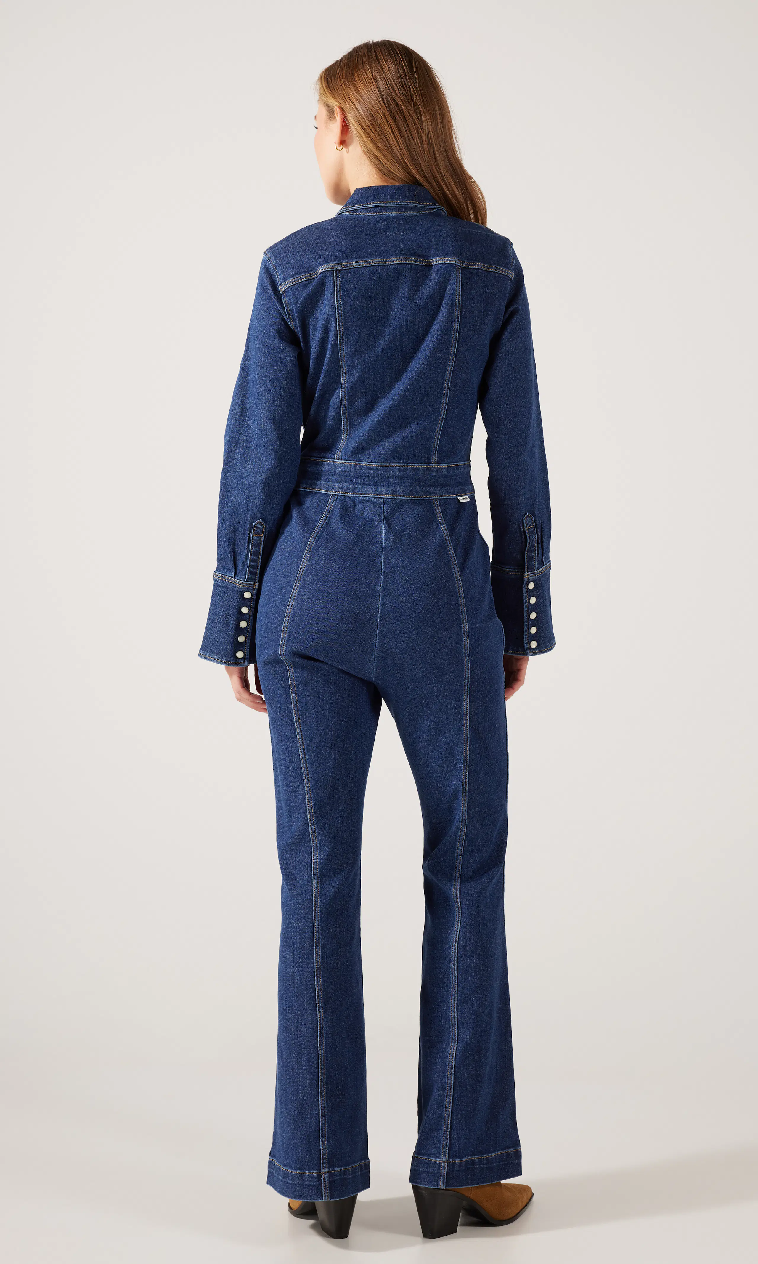 Retro Catsuit Mörkblå Jumpsuit. Back. Model.