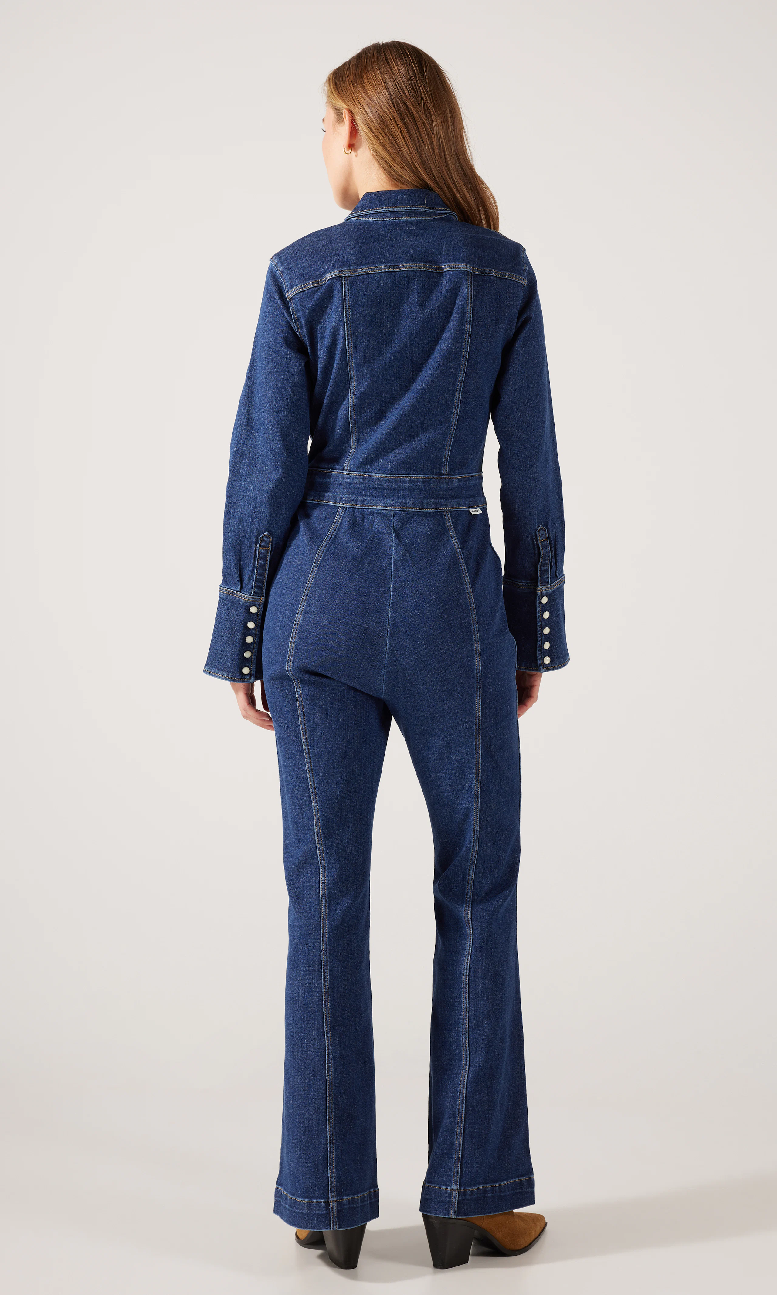 Retro Catsuit Mörkblå Jumpsuit. Back. Model.