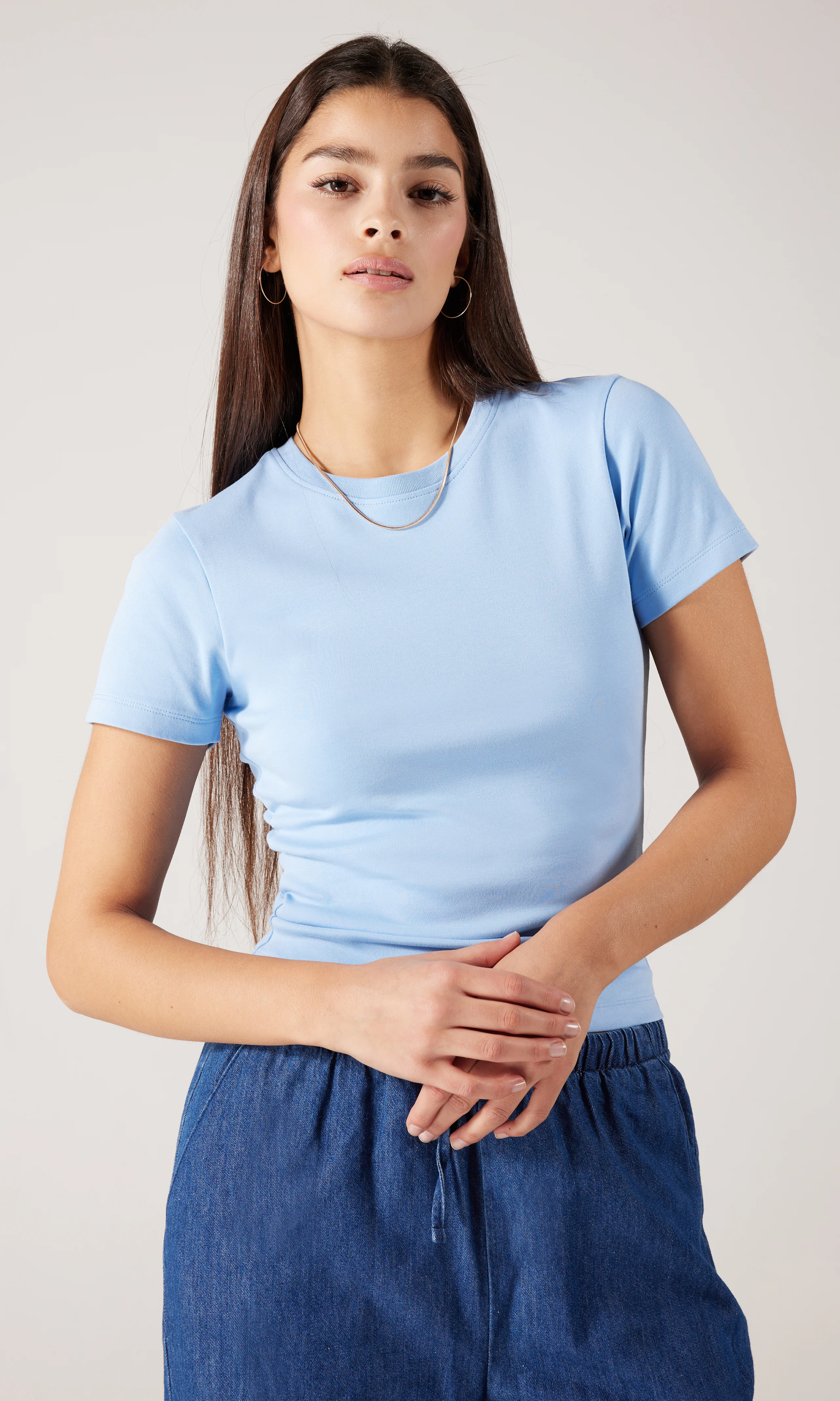 Slim T-Shirt. Front. Model.
