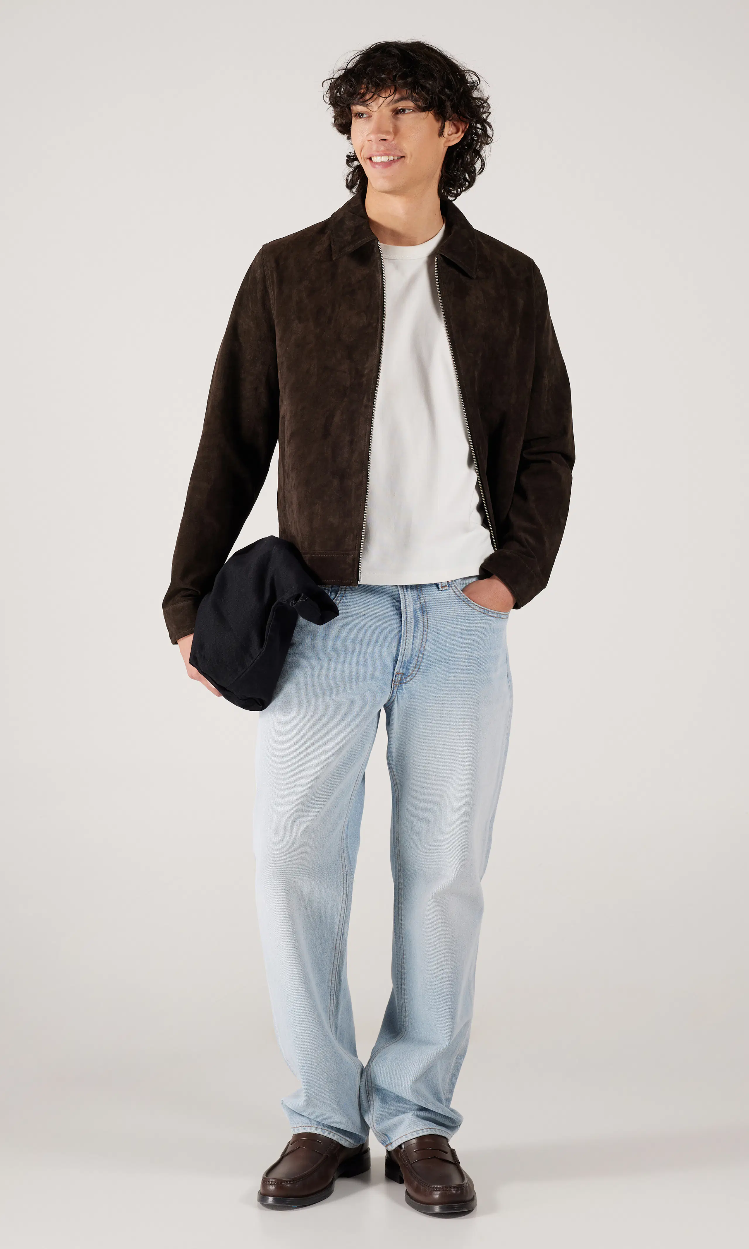 Suede Mocka skinnjacka. Front 1. Model.