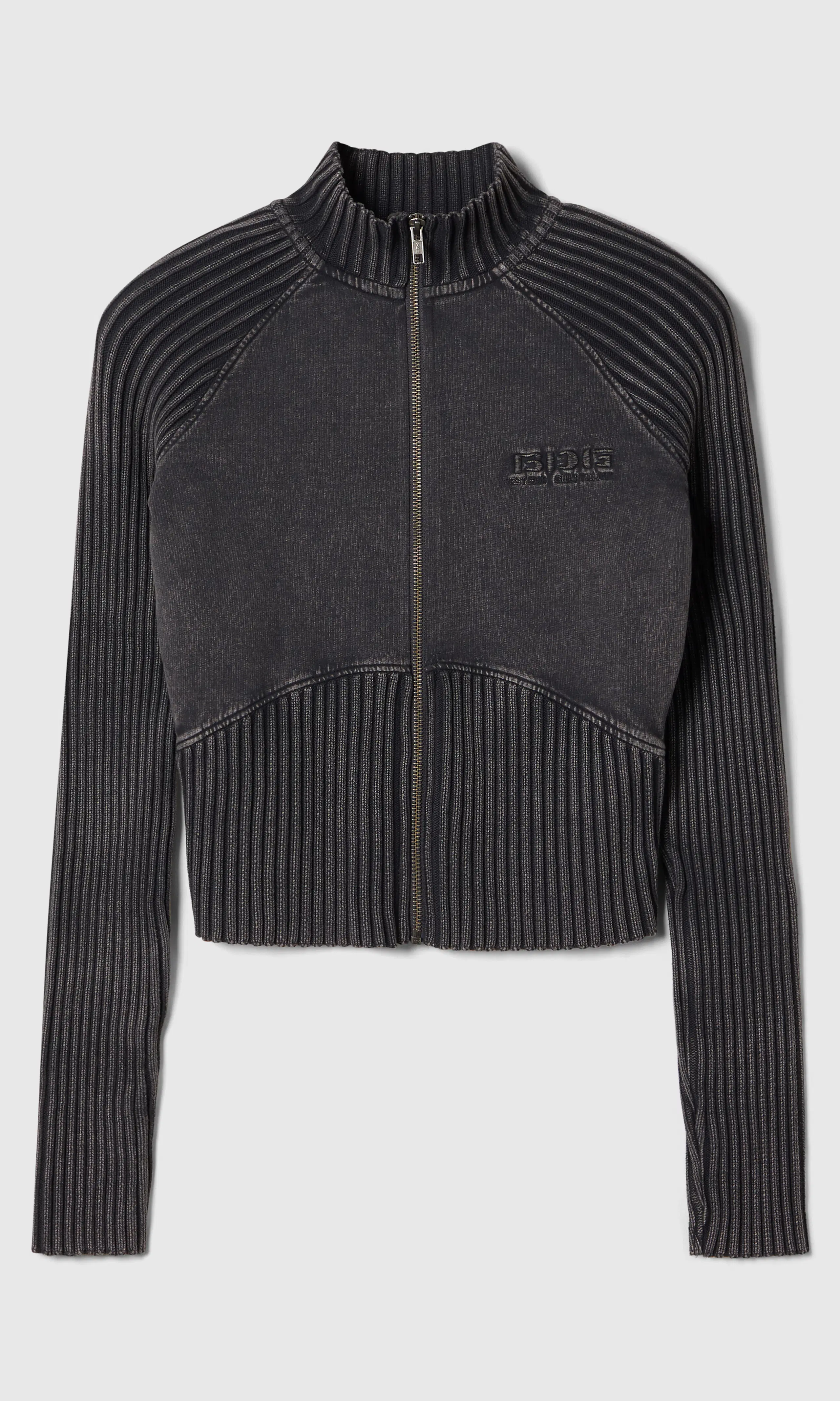Tina Knit Sleeve Zip Up Track Svart Strikket Cardigan. Front. Flat.