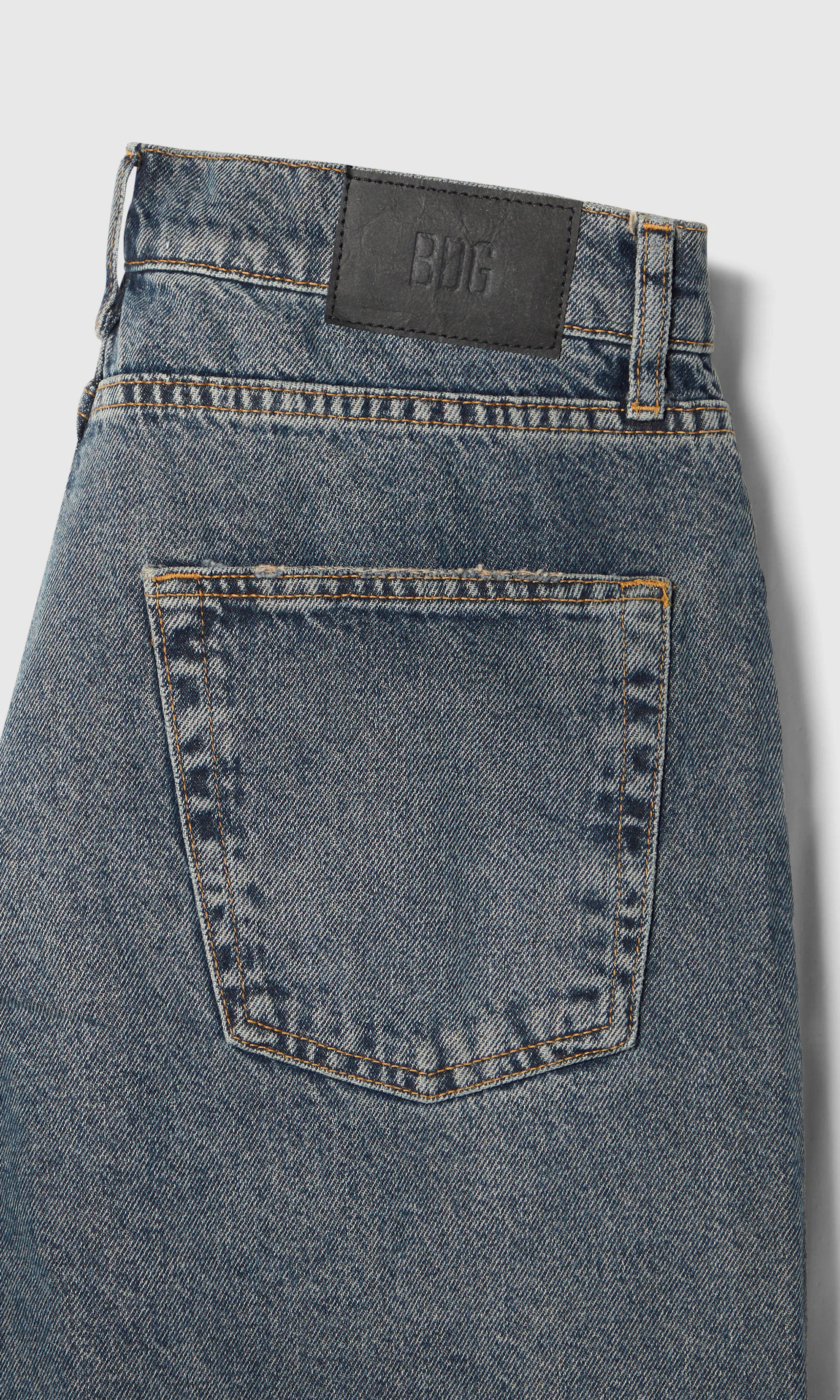 Jack Mörkblå Jeans. Detail 1. Flat.