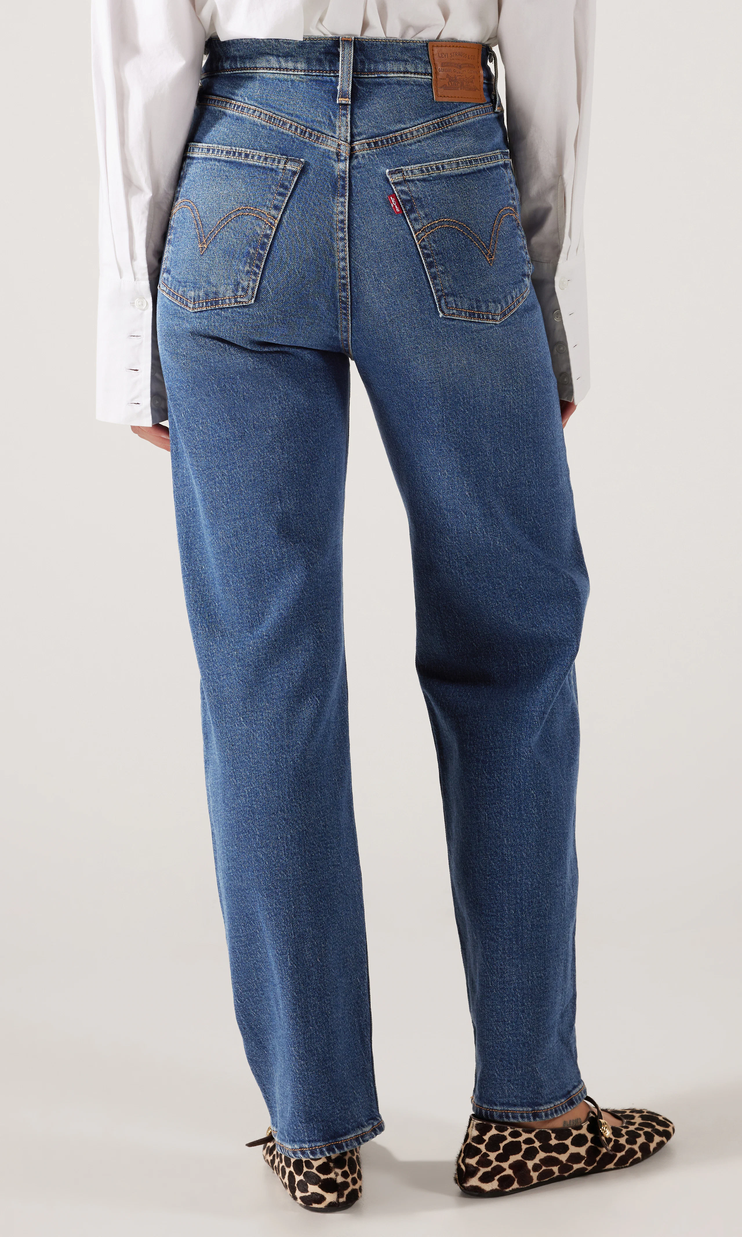 Ribcage Straight Ankle Lightweight Mörkblå Jeans. Back. Model.