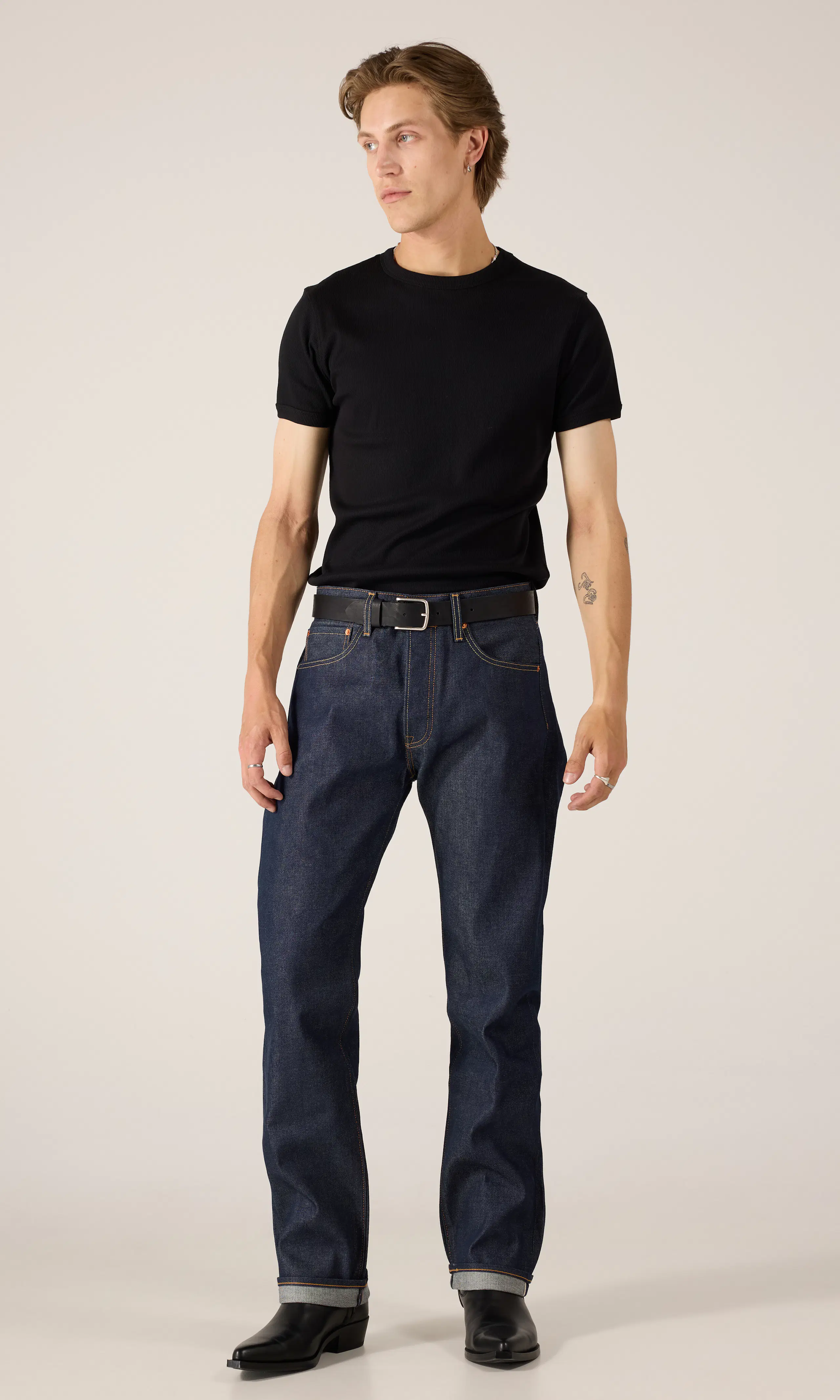 501® Original Selvedge Jeans. Front 1. Model.