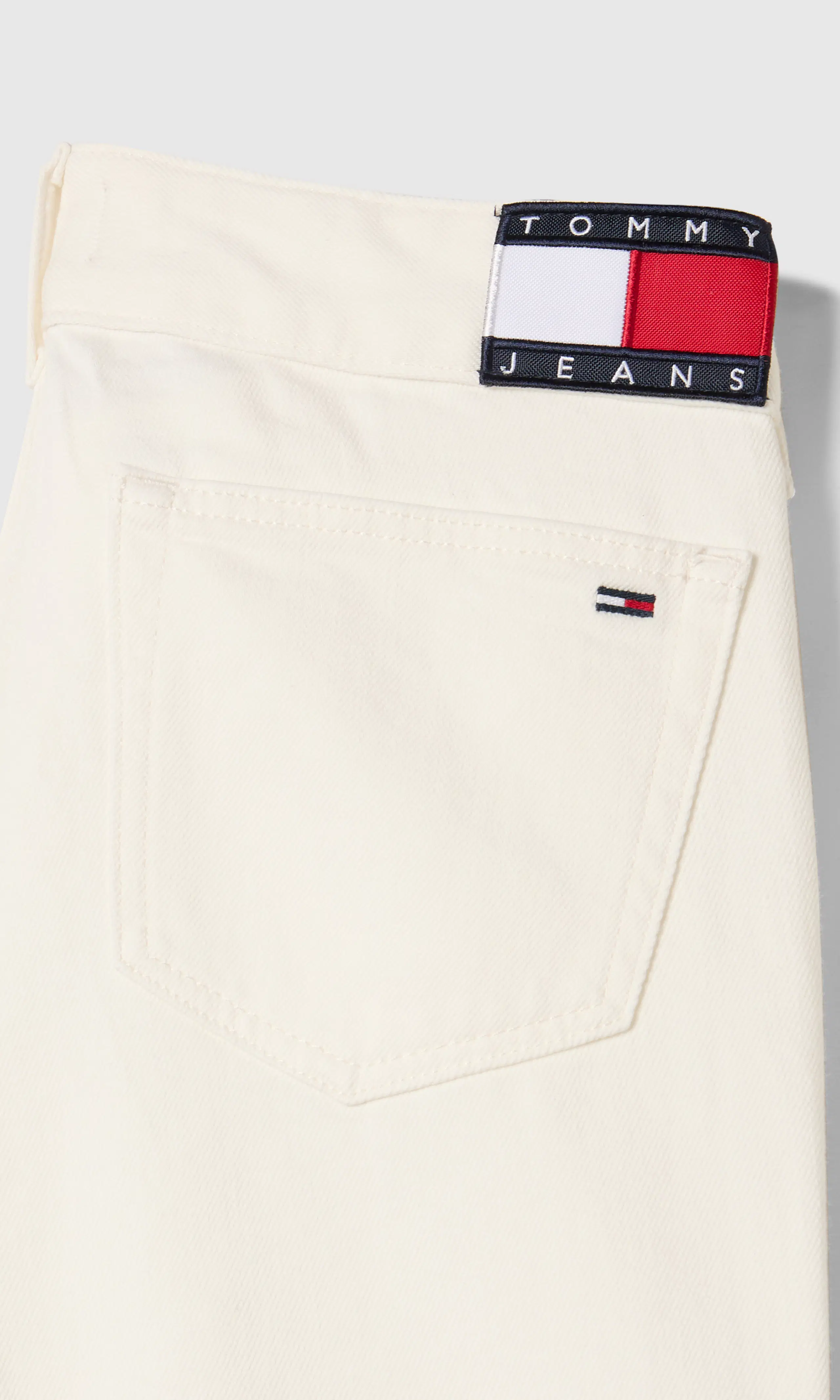Sia Low Bootcut Vita Jeans. Detail 1. Flat.