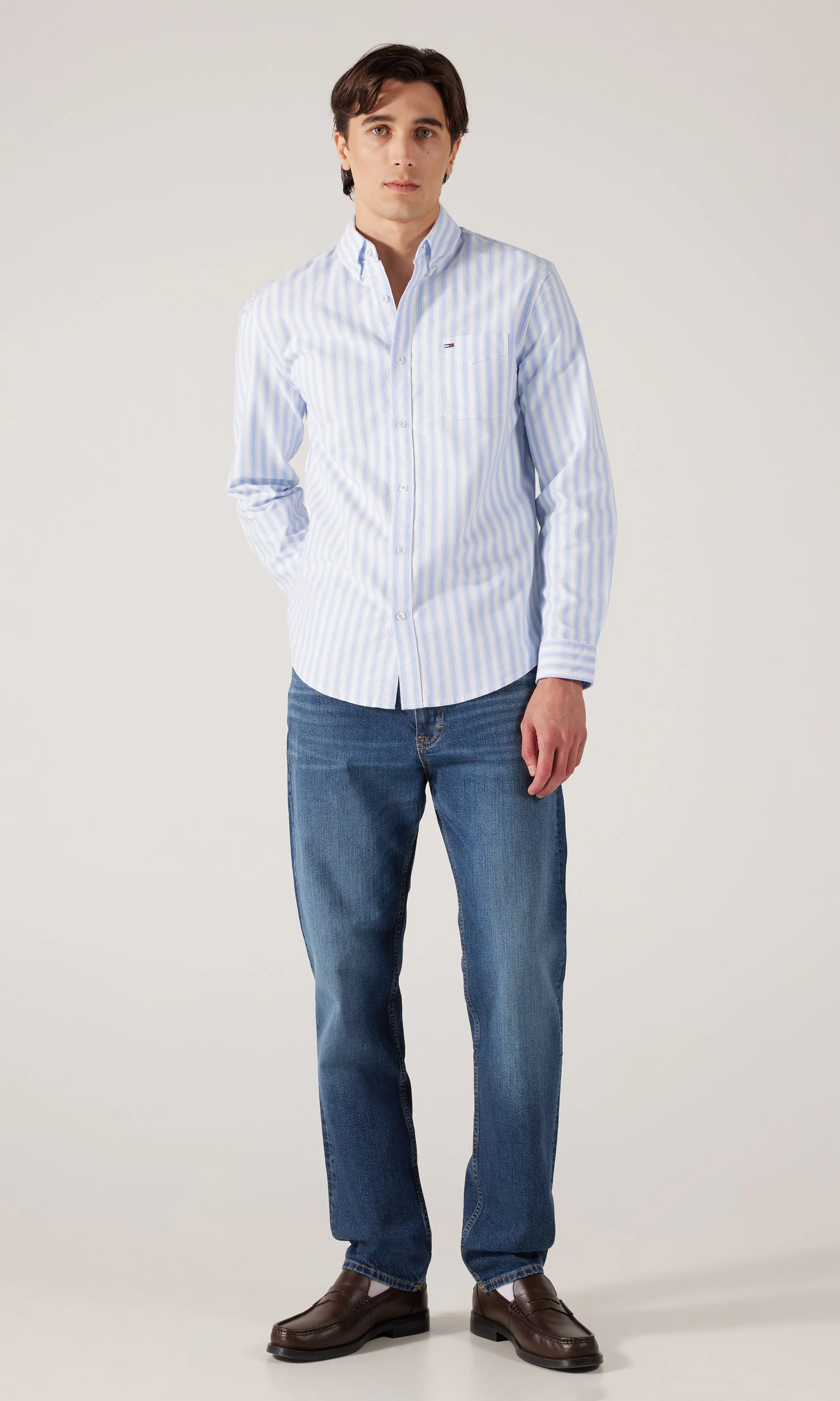 Regular Oxford Skjorta. Front 1. Model.