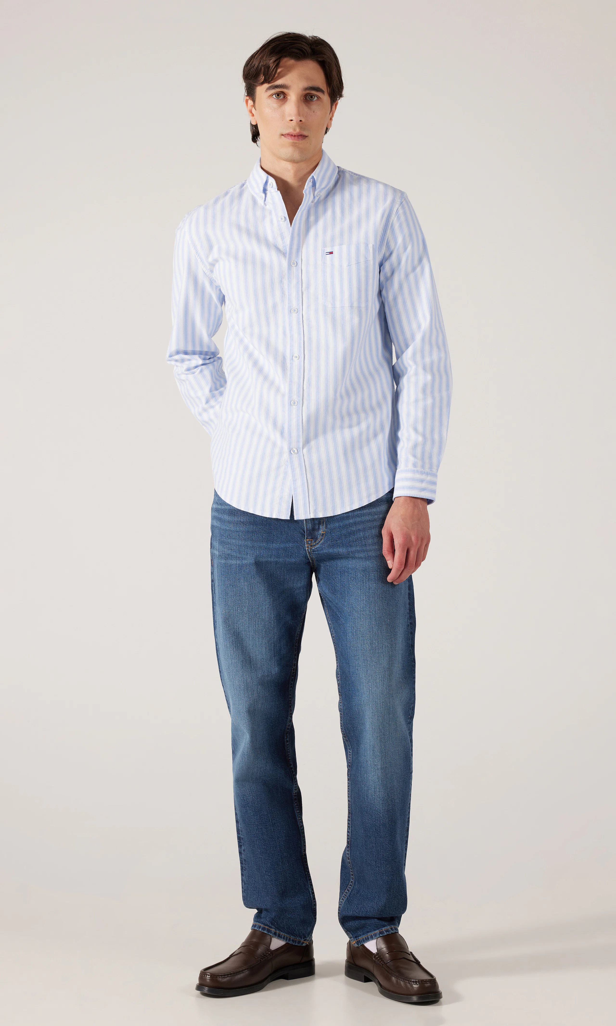 Regular Oxford Skjorta. Front 1. Model.