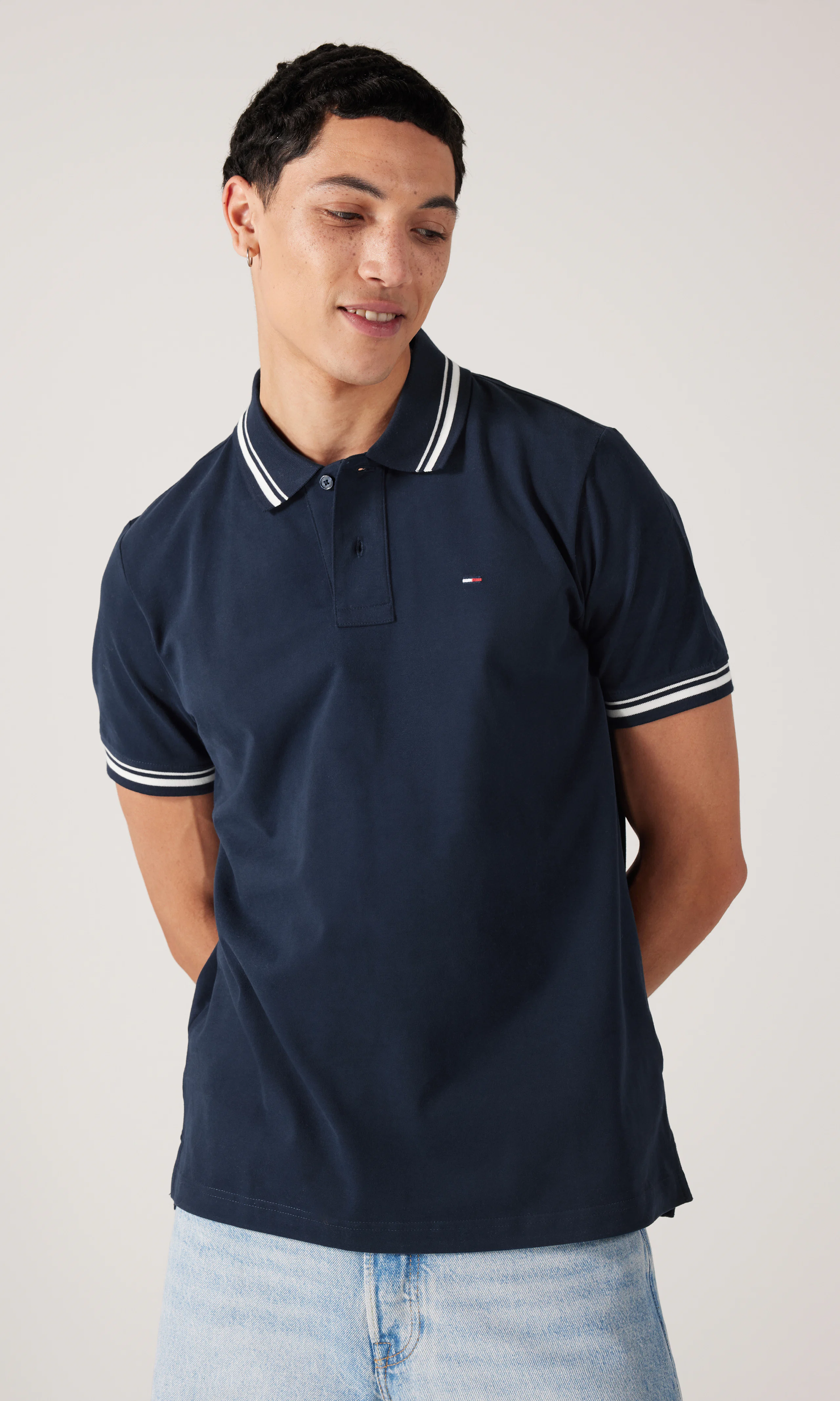 Regular Tipped Polo Pikettröja. Front. Model.