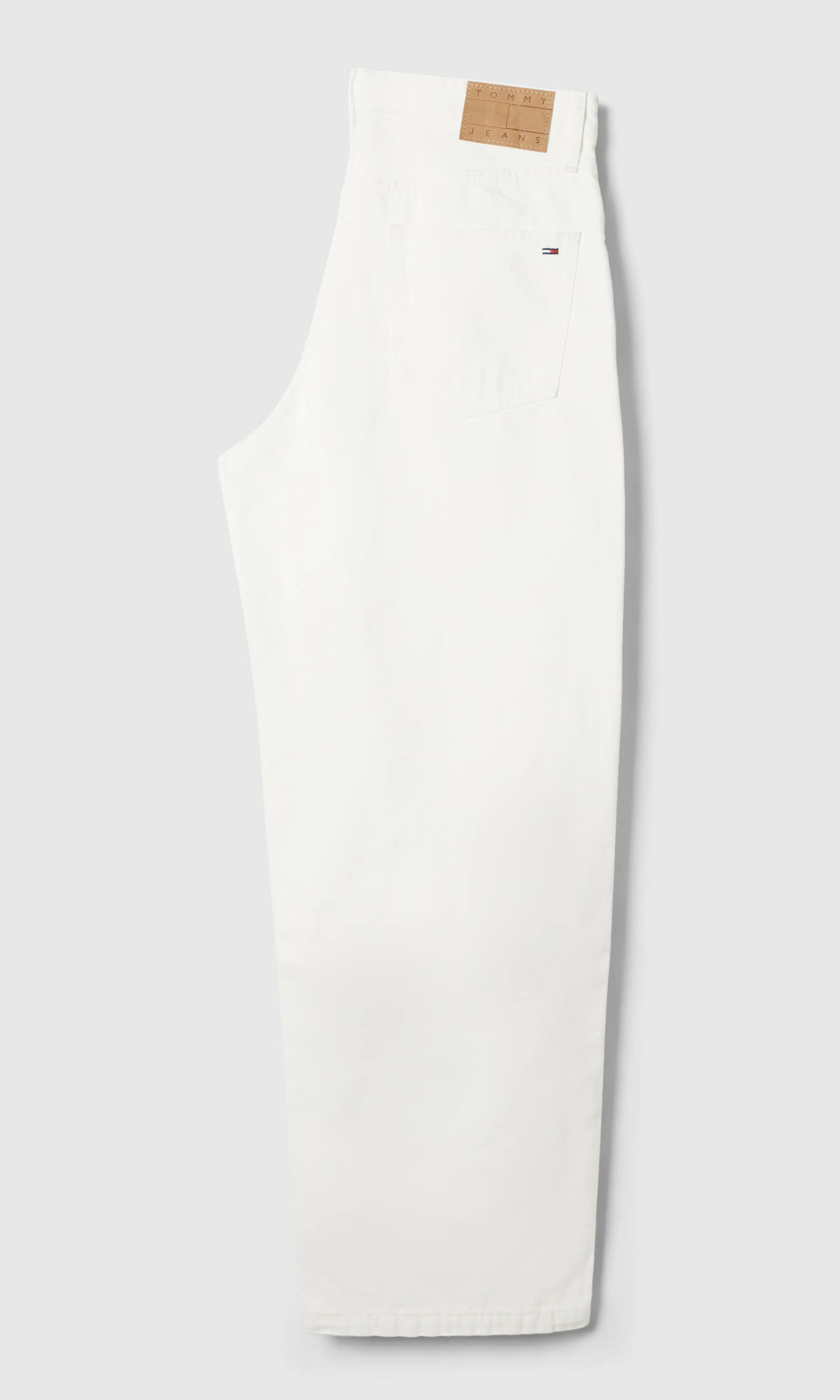 Theo Loose Vita Jeans. Back. Flat.